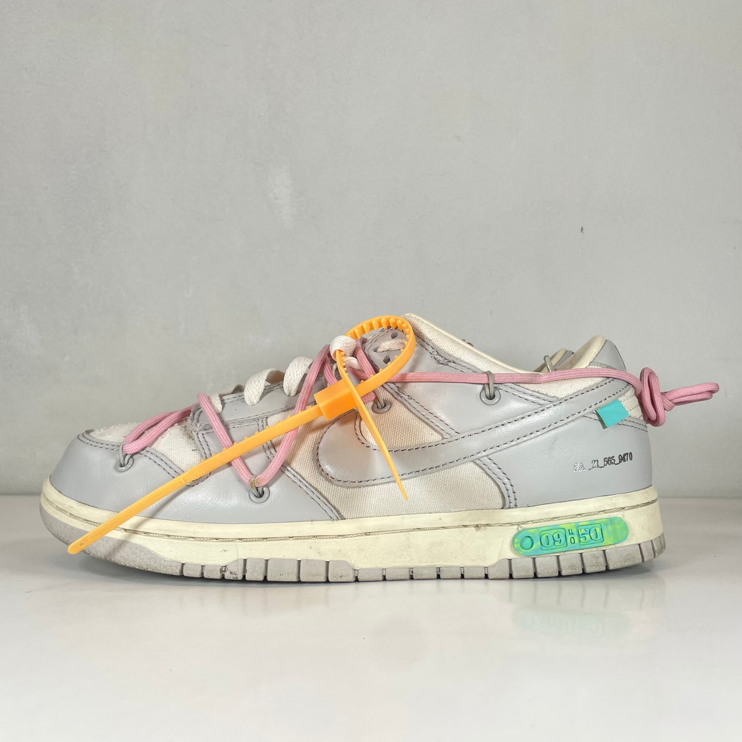 DM1602 109 Nike Dunk Low Off-White Lot 9 [USED] - 8.5 M (Used2)