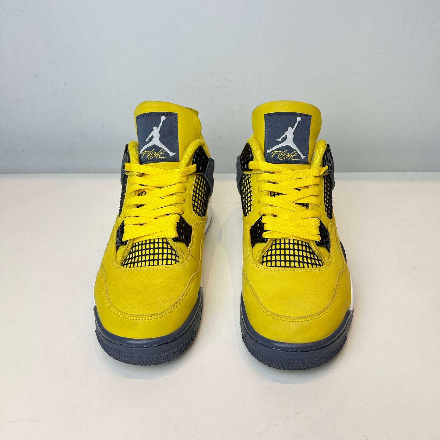 CT8527 700 Jordan 4 Retro Lightning (2021) [USED] - 9.5 M (Used2)