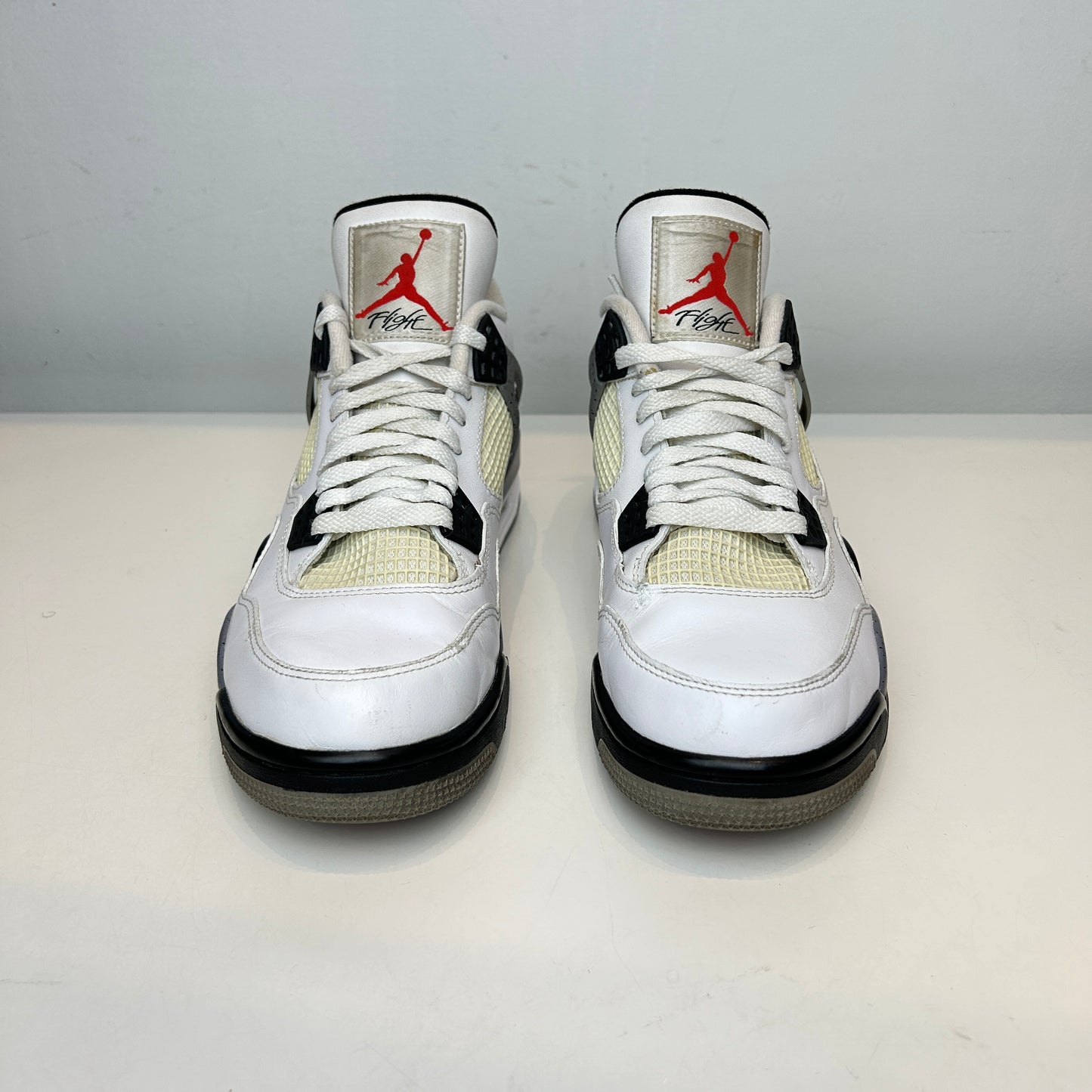 308497 103 Jordan 4 Retro White Cement (2012) [USED] - 9.5 M (Used)