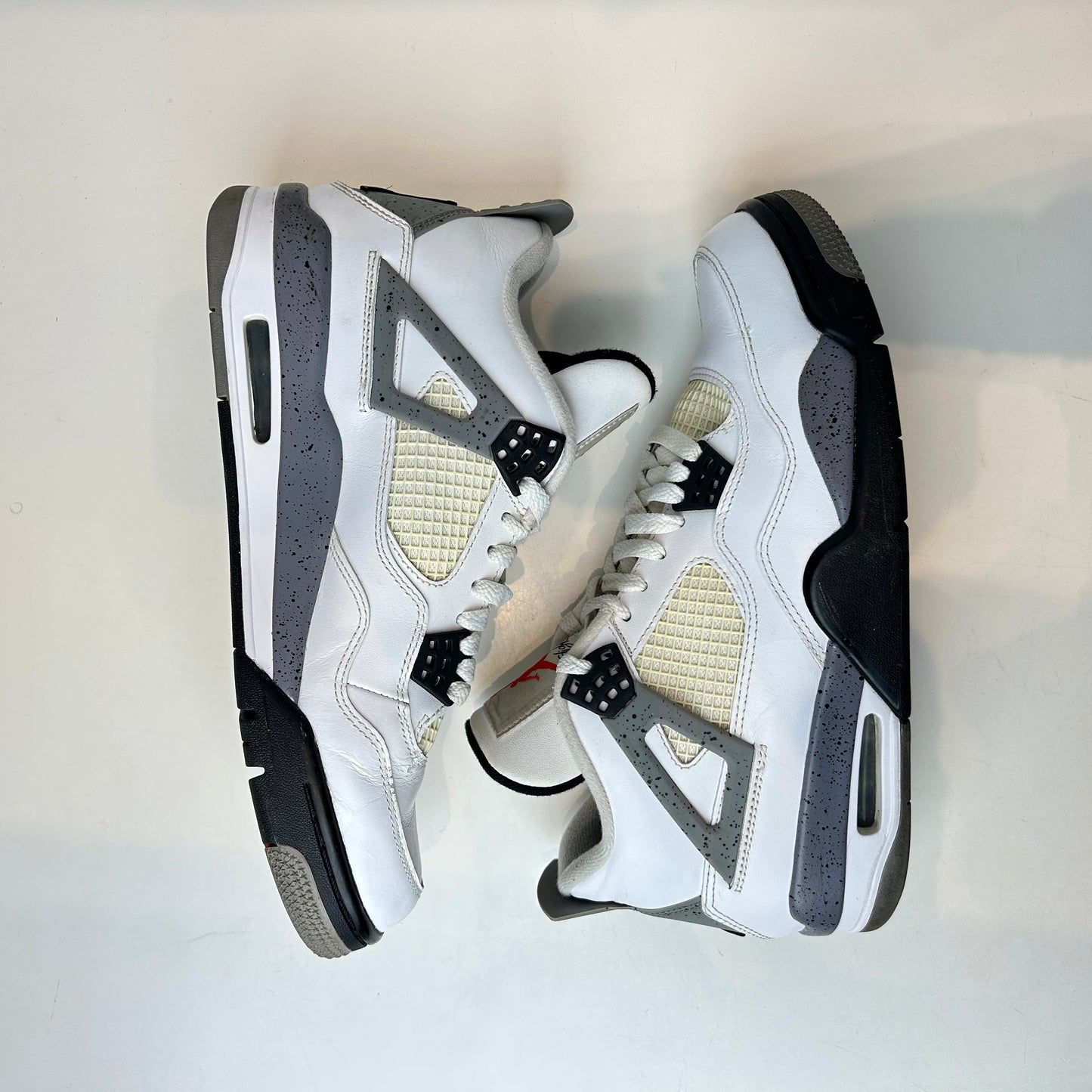 308497 103 Jordan 4 Retro White Cement (2012) [USED] - 9.5 M (Used)