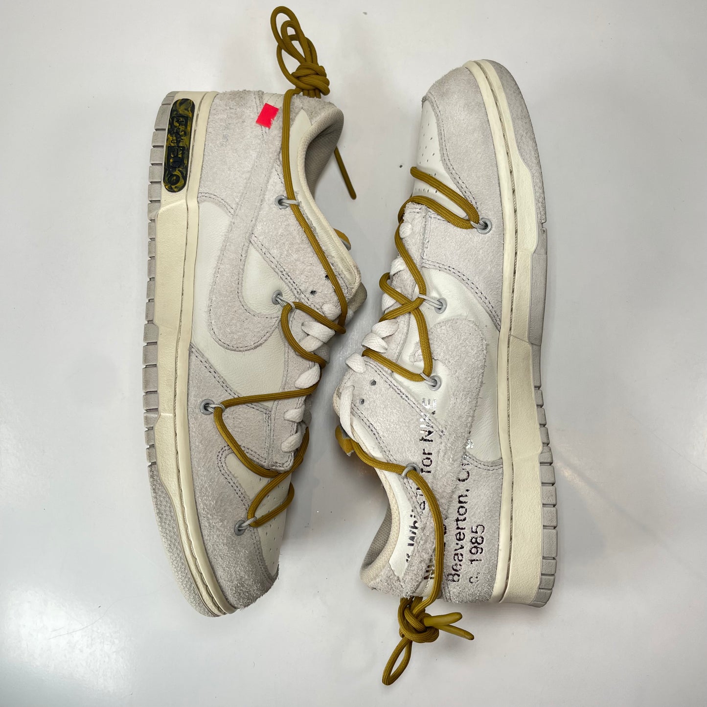 DJ0950 105 Nike Dunk Low Off-White Lot 37 [USED] - 10.5 M (Used)