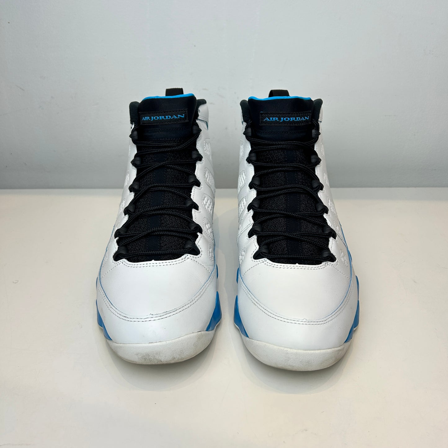 FQ8992 101 Jordan 9 Retro Powder Blue (2024) [USED] - 13 M (Used)