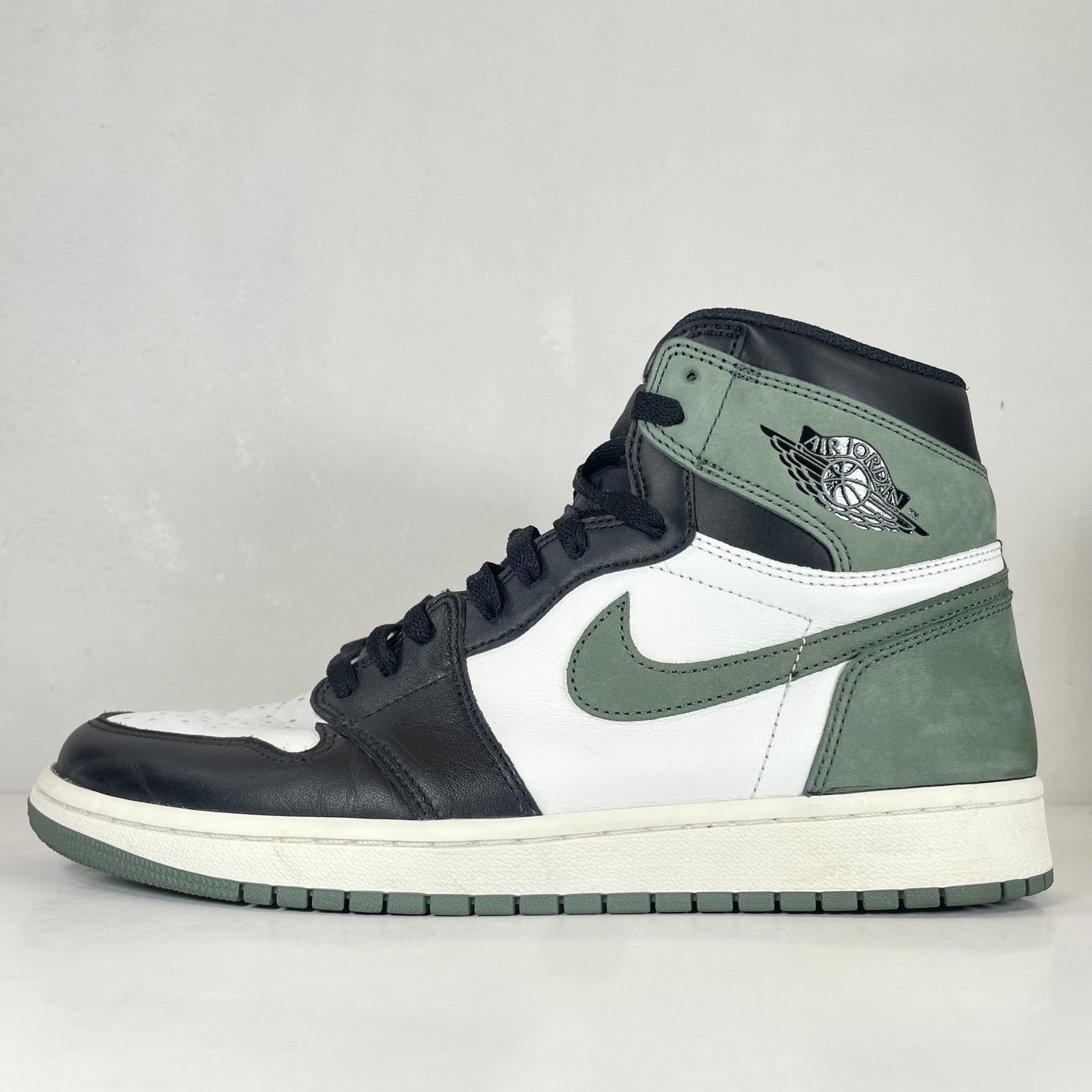 555088 135 Jordan 1 Clay Green [USED] - 10 M (Used) (No Box)
