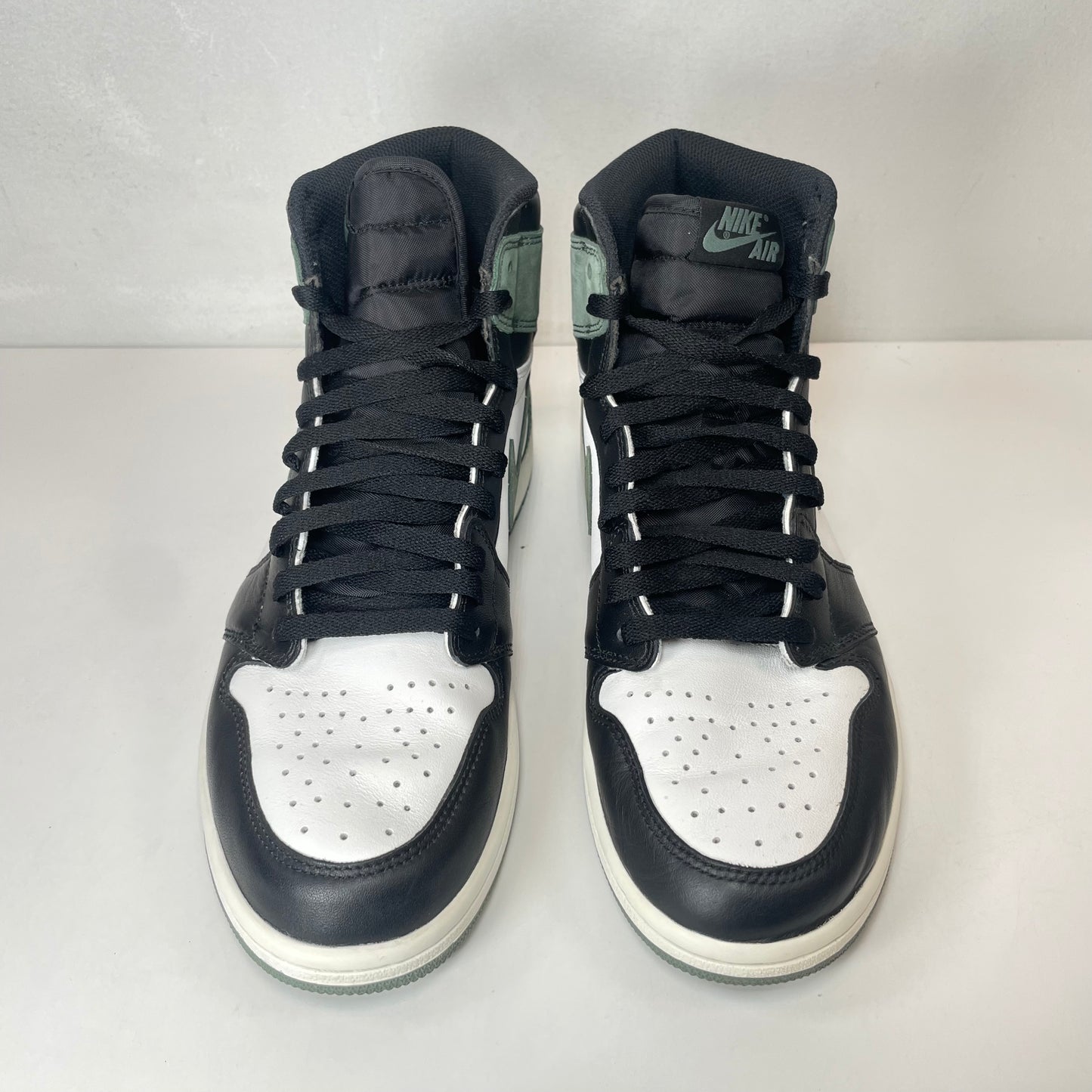 555088 135 Jordan 1 Clay Green [USED] - 10 M (Used) (No Box)