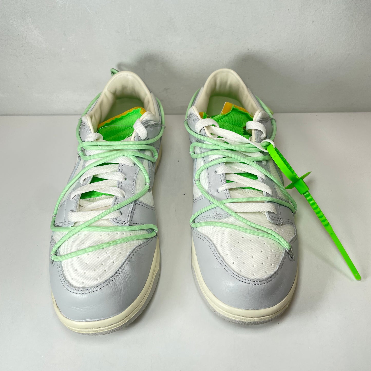 DM1602 108 Nike Dunk Low Off-White Lot 7 [USED] - 9.5 M (Used)