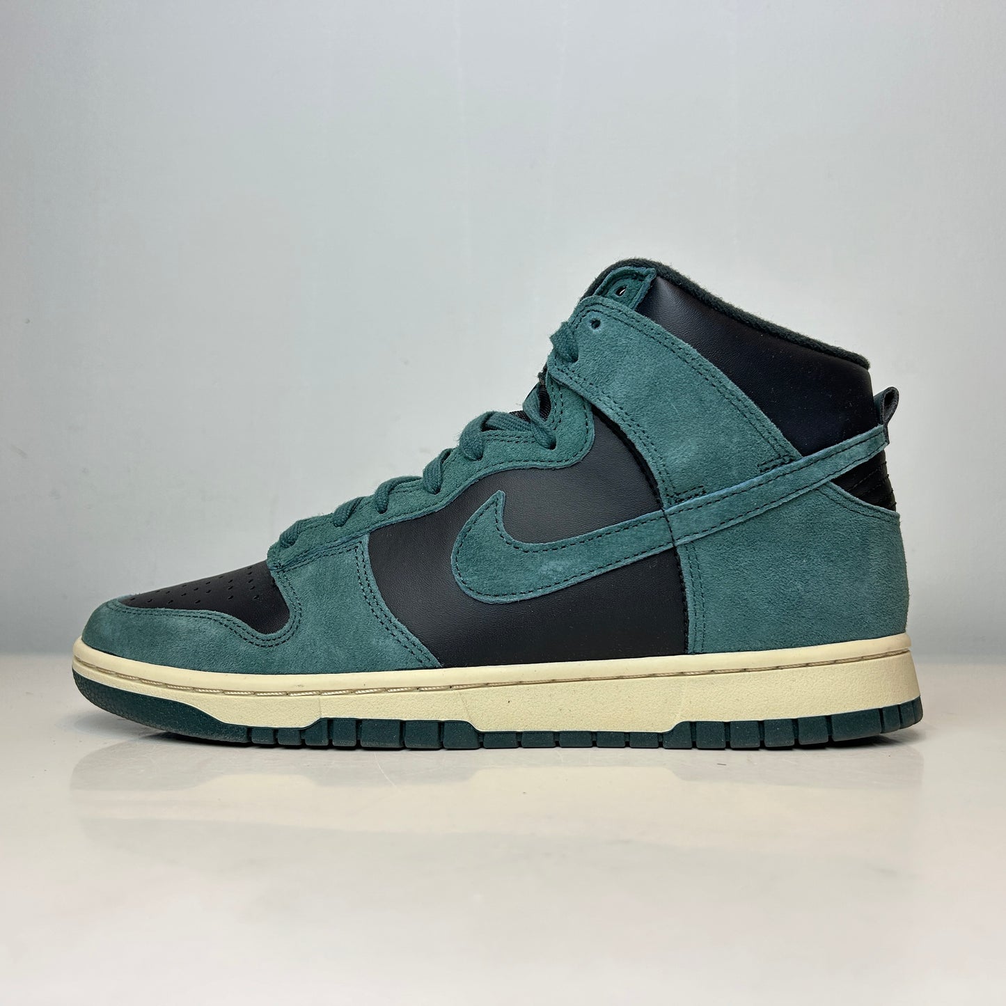 DQ7679 002 Nike Dunk High Retro PRM Faded Spruce [USED] - 9.5 M (Used)