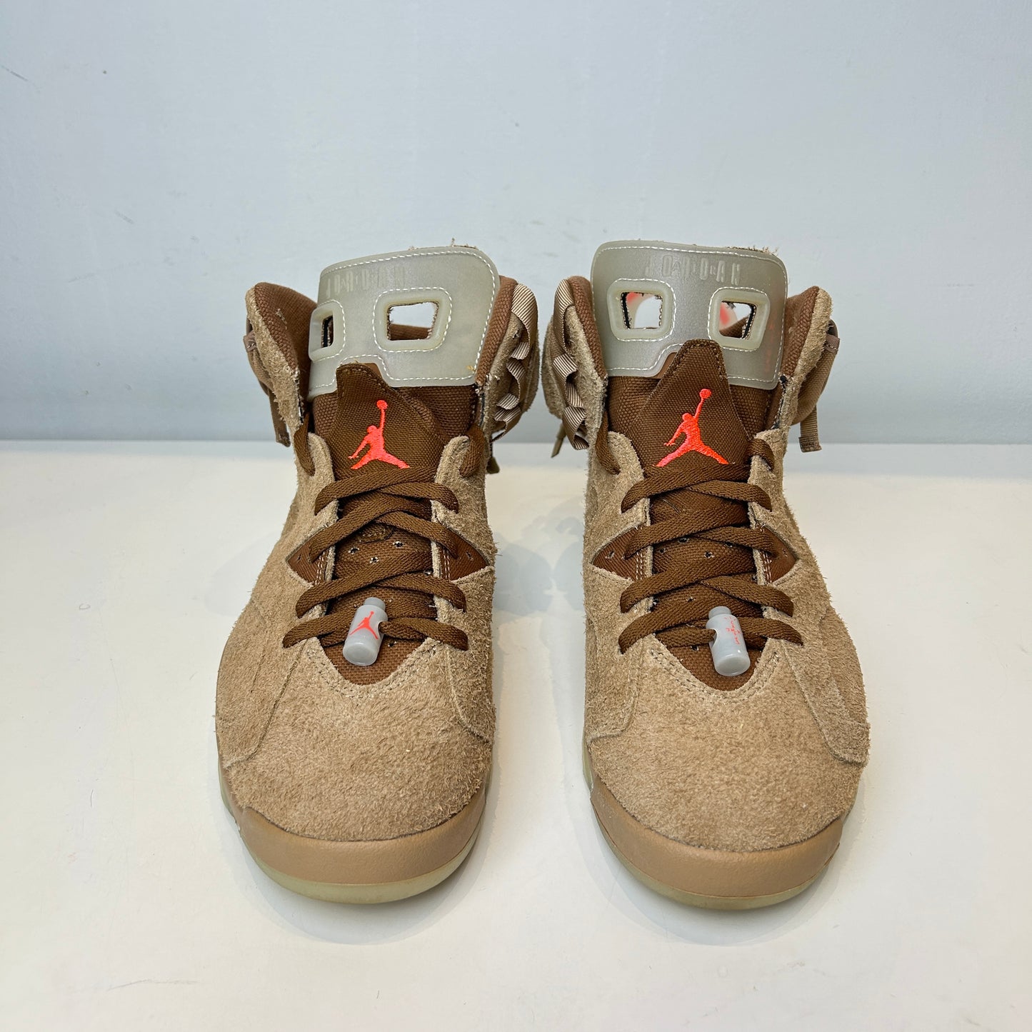 DH0690 200 Jordan 6 Retro Travis Scott Caqui británico