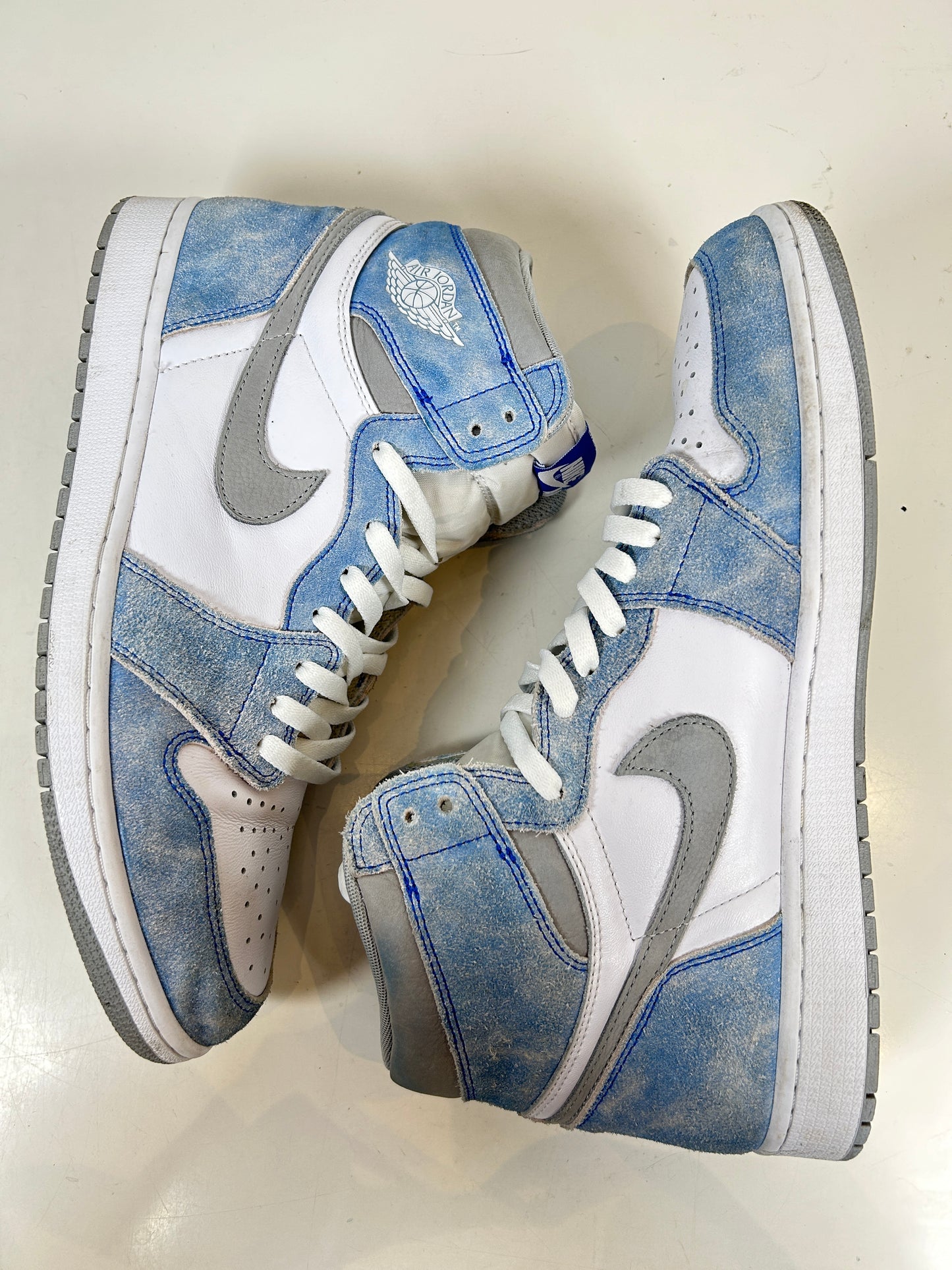 555088 402 Jordan 1 Hyper Royal [USED] - 13 M (Used) (Replace Box)
