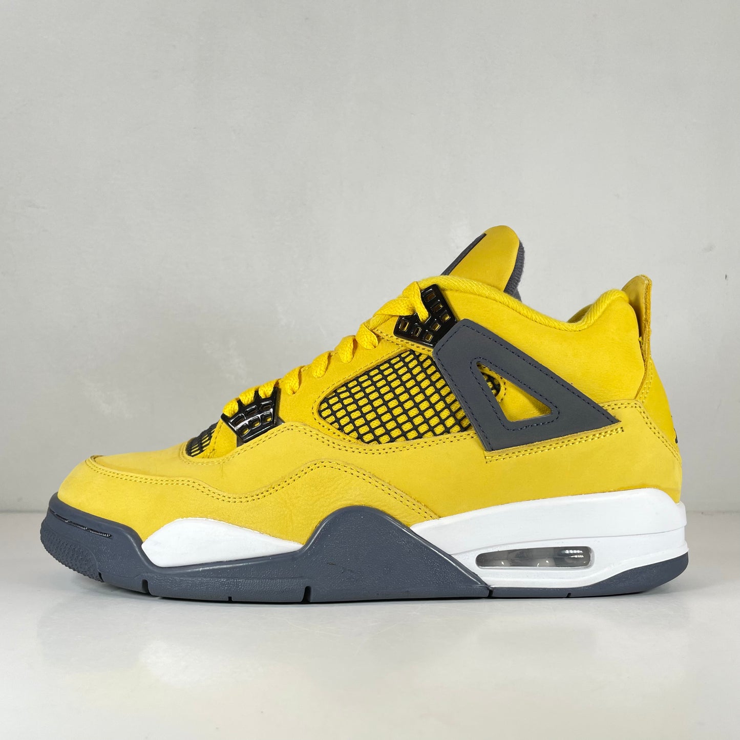 CT8527 700 Jordan 4 Retro Lightning (2021) [USED] - 10 M (Used3)