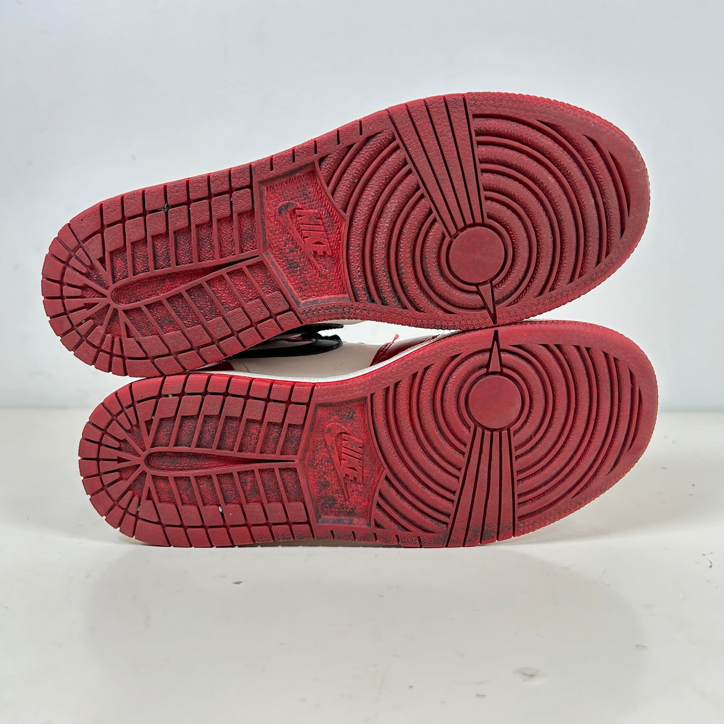 332558 163 Jordan 1 Retro Chicago (2013) (GS) [USED] - 4.5 Y (Used)
