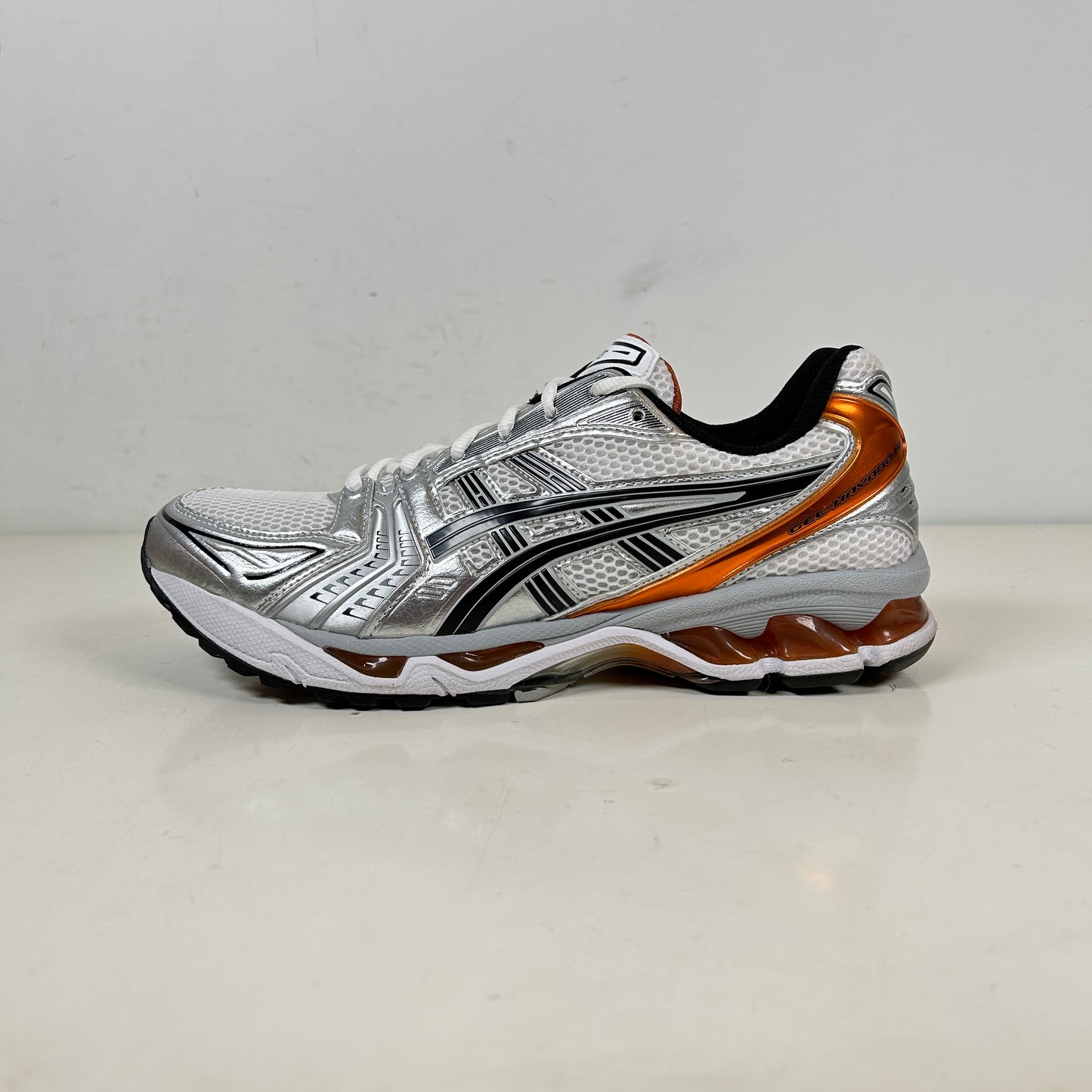 1201A019 109 ASICS Gel-Kayano 14 White Piquant Orange [USED] - 9.5 M (Used)