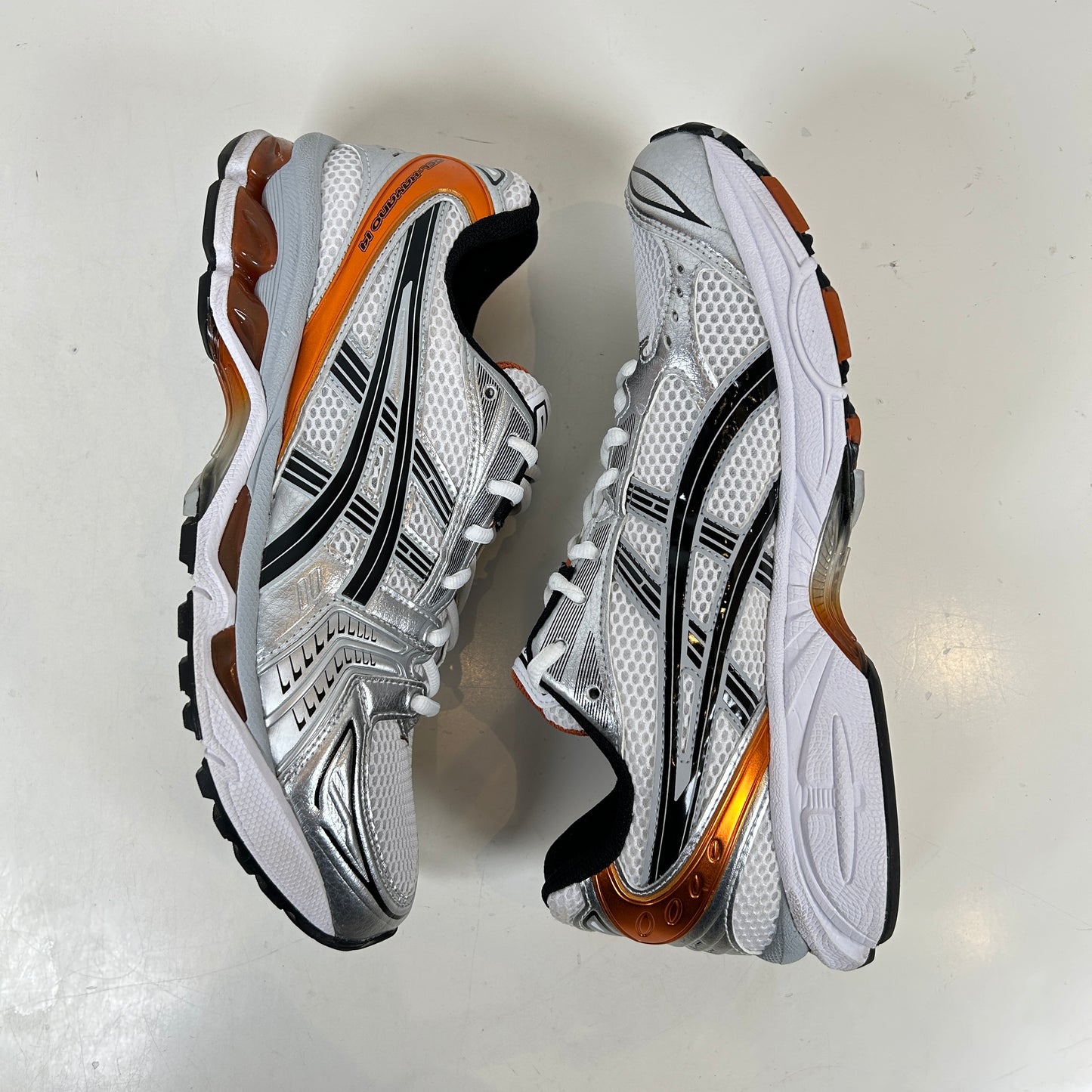 1201A019 109 ASICS Gel-Kayano 14 White Piquant Orange [USED] - 9.5 M (Used)