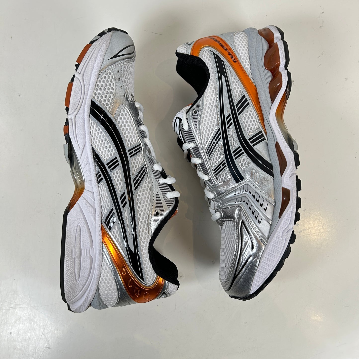 1201A019 109 ASICS Gel-Kayano 14 White Piquant Orange [USED] - 9.5 M (Used)