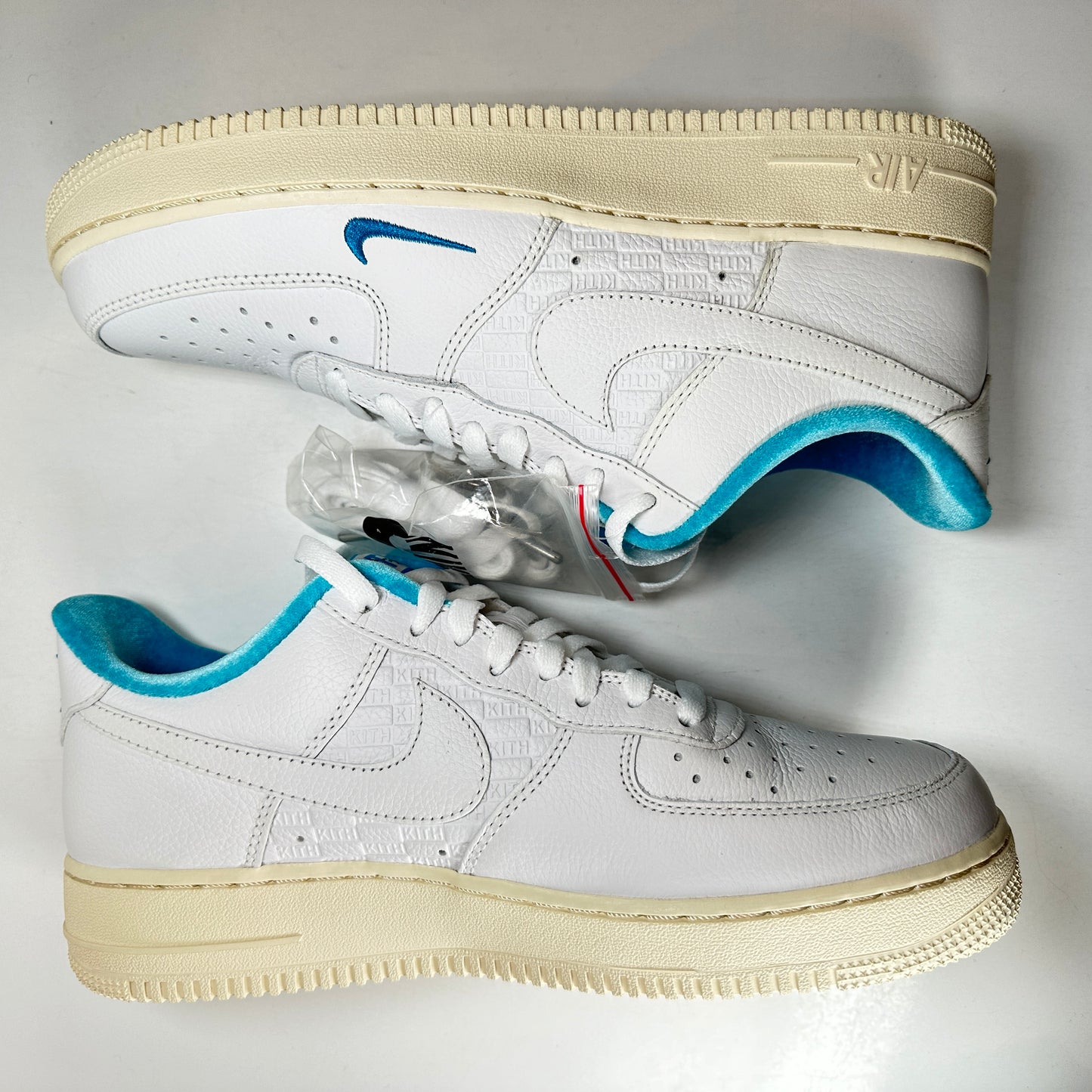 DC9555 100 Nike Air Force 1 Low Kith Hawaii [CONDITIONAL] - 9.5 M (Creased)