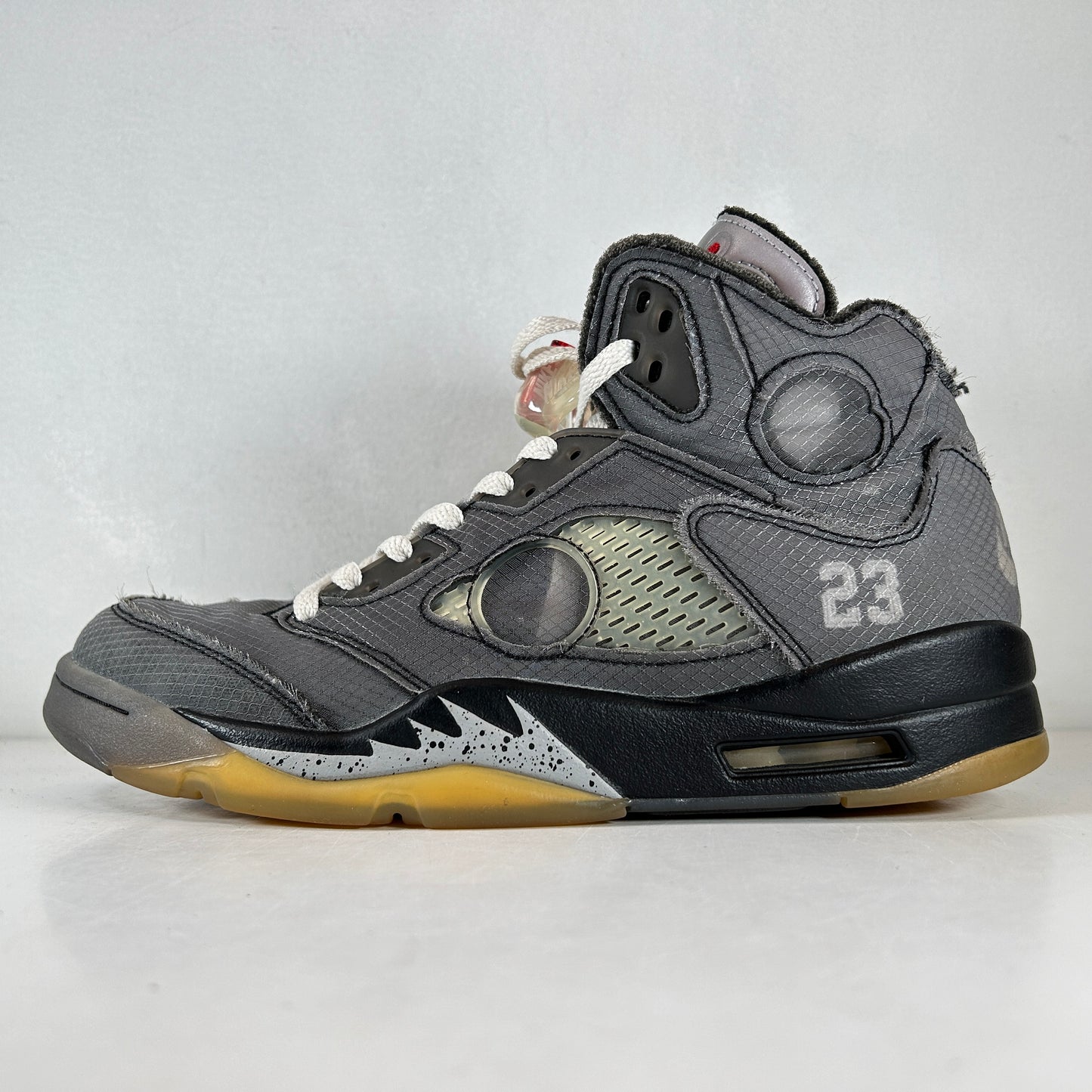 CT8480 001 Jordan 5 Off-White Black [USED] - 8.5 M (Used)
