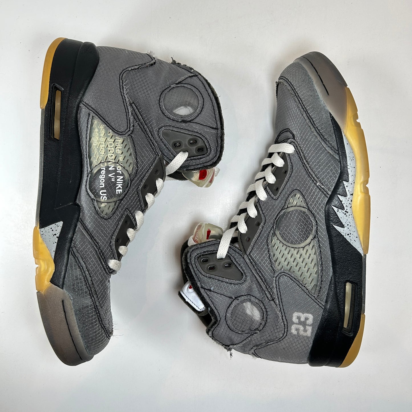 CT8480 001 Jordan 5 Off-White Black [USED] - 8.5 M (Used)