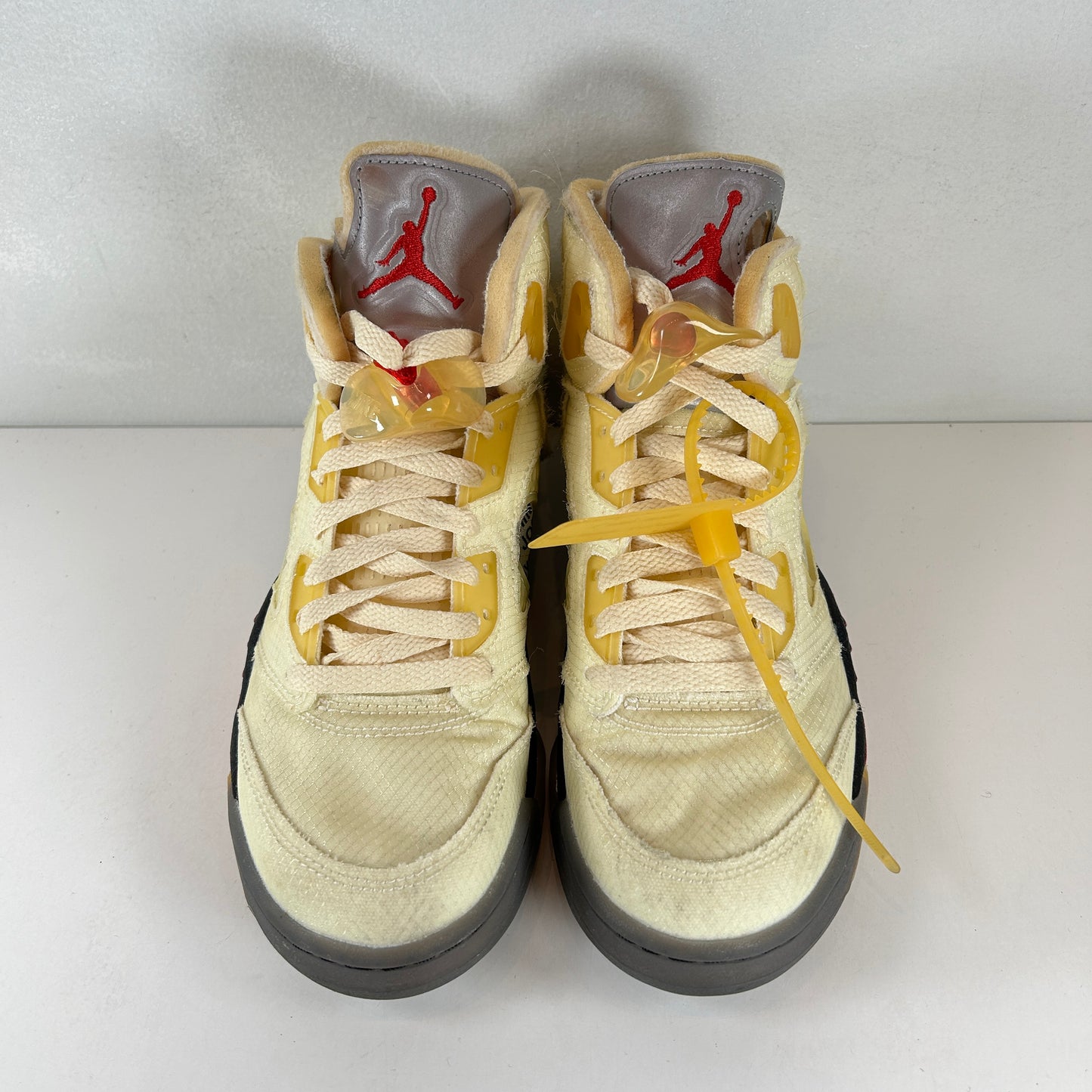DH8565 100 Jordan 5 Off-White Sail [USED] - 6 M (Used)