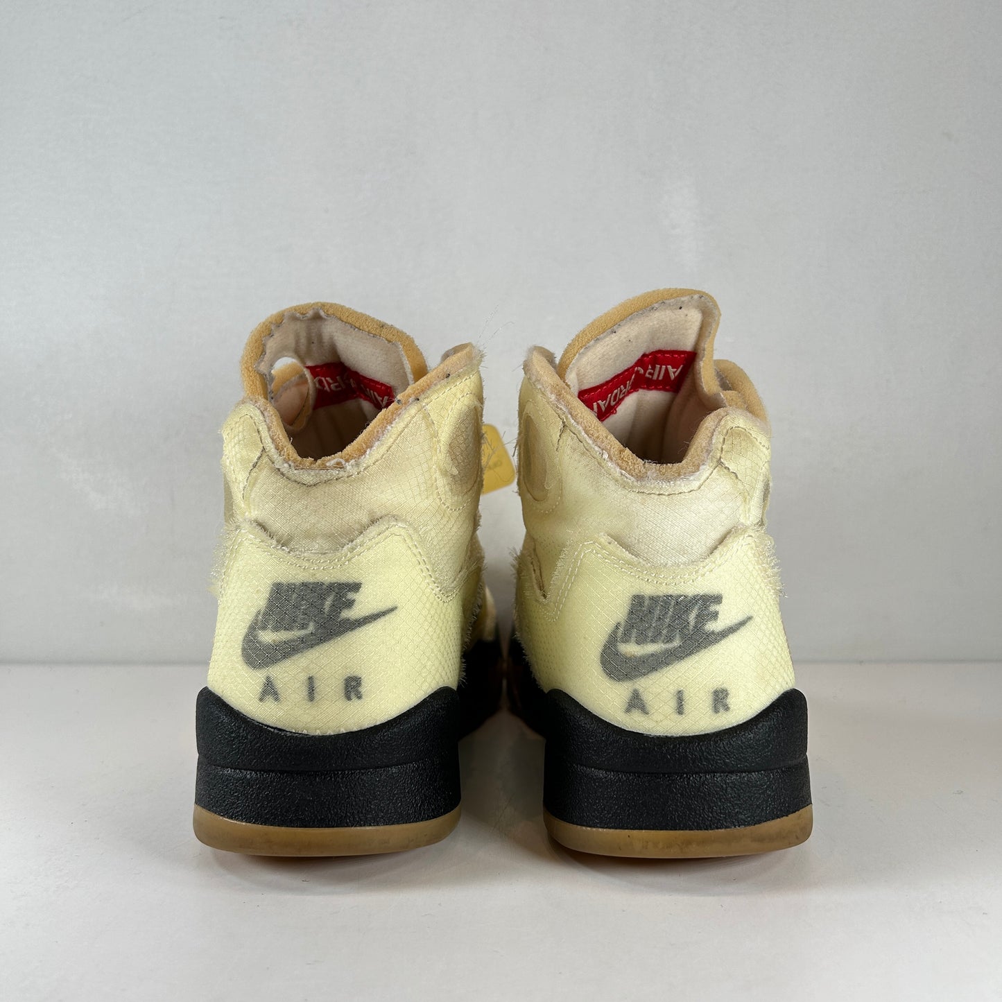 DH8565 100 Jordan 5 Off-White Sail [USED] - 6 M (Used)