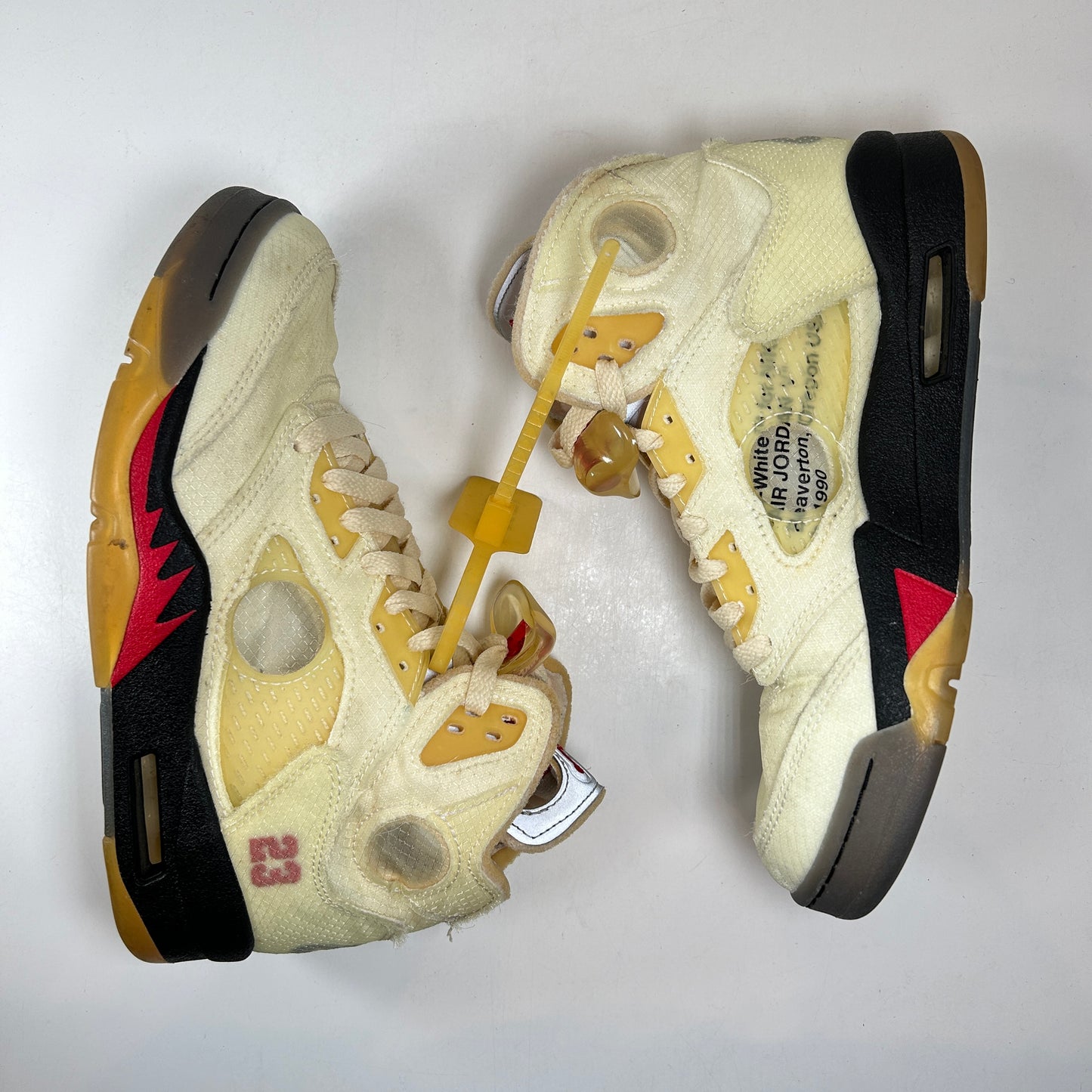 DH8565 100 Jordan 5 Off-White Sail [USED] - 6 M (Used)