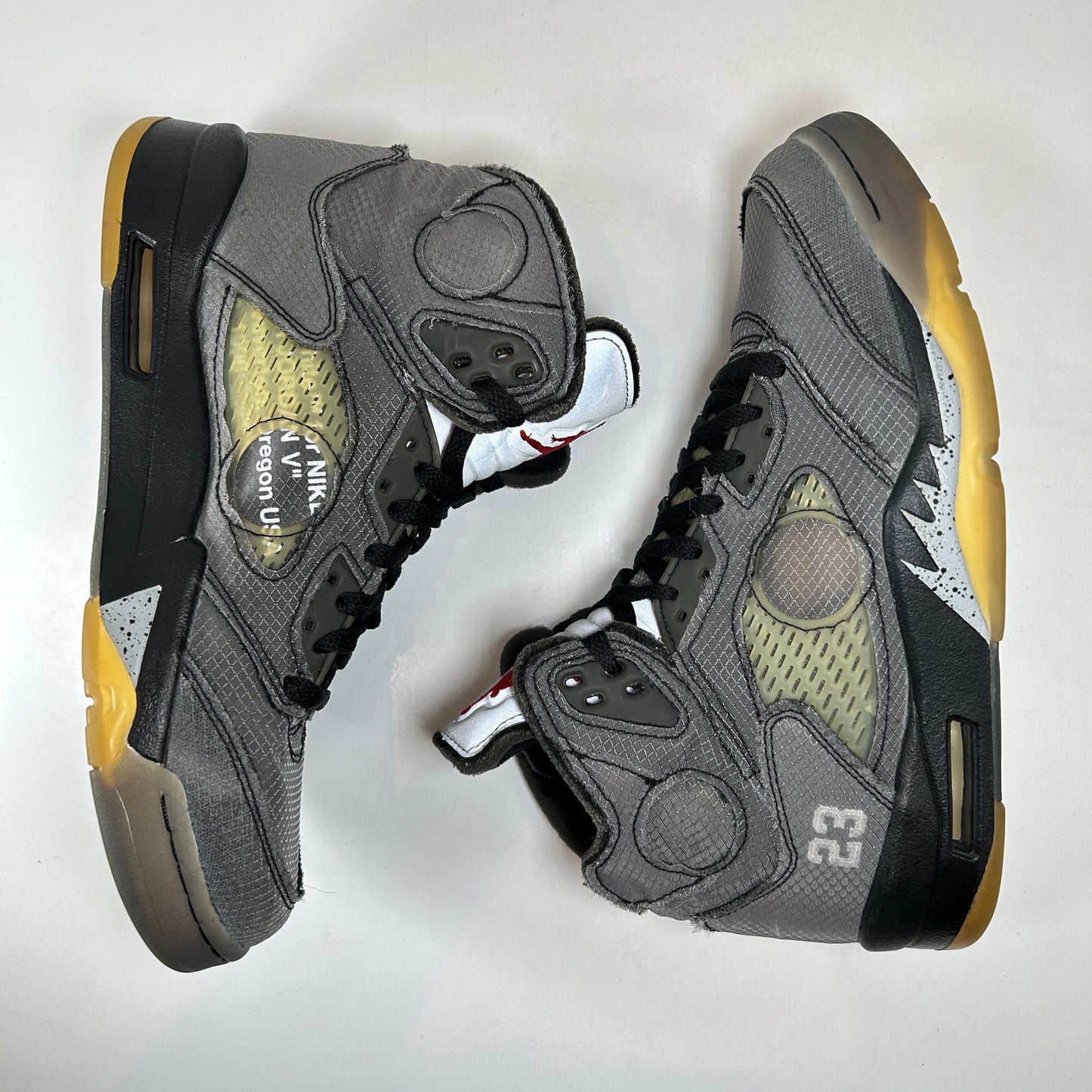 CT8480 001 Jordan 5 Off-White Black [USED] - 9 M (Used)