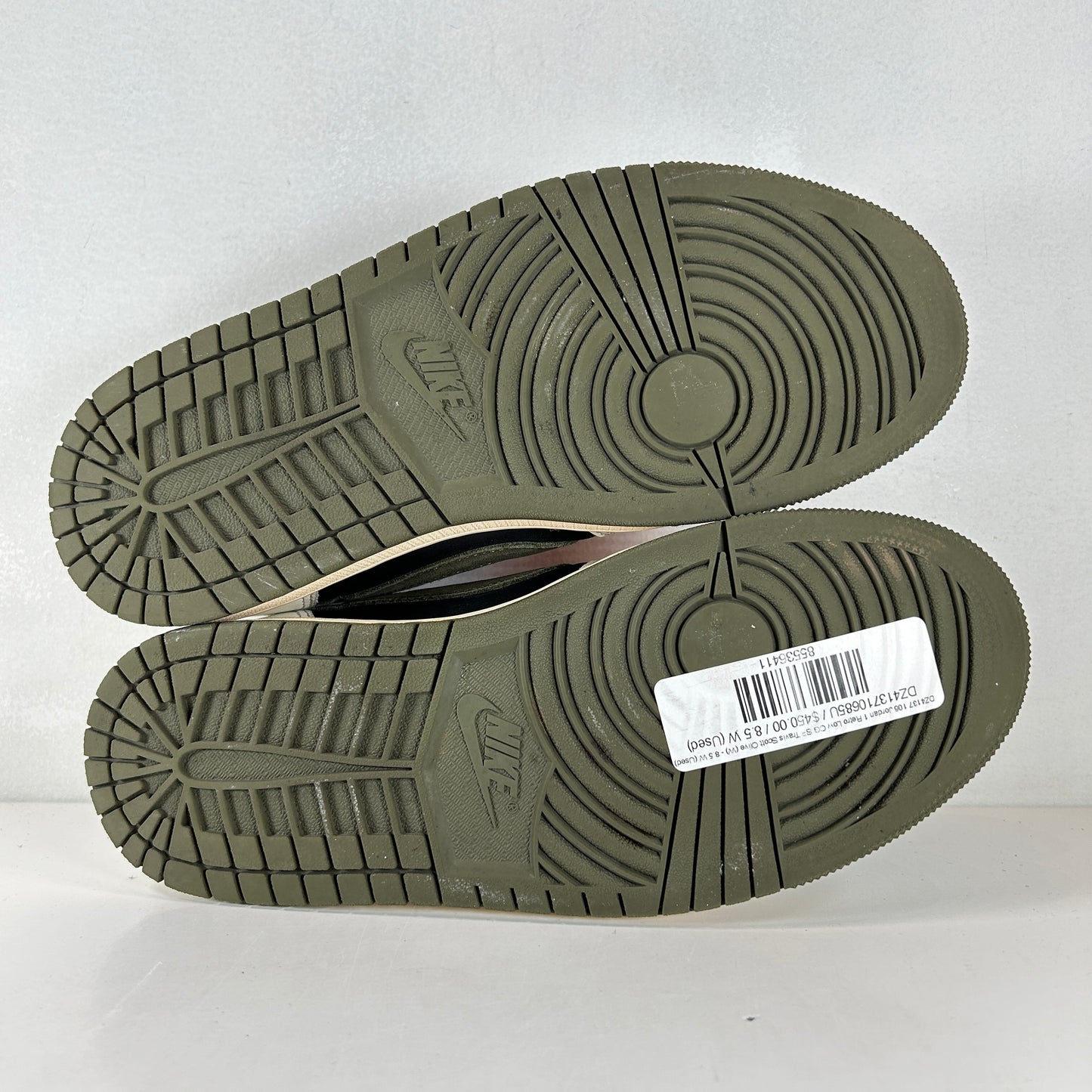 DZ4137 106 Jordan 1 Retro Low OG SP Travis Scott Olive (W) [USED] - 8.5 W (Used)