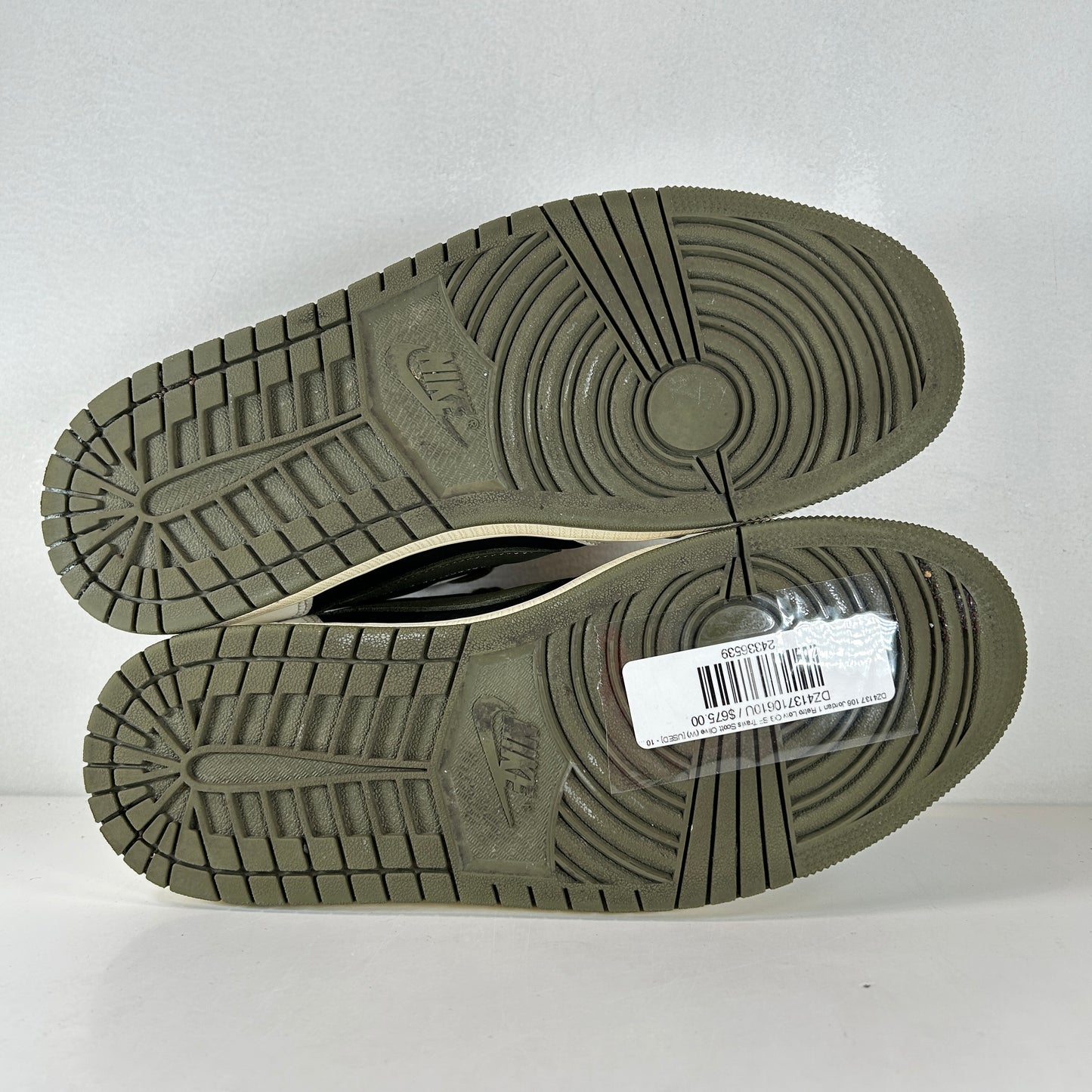 DZ4137 106 Jordan 1 Retro Low OG SP Travis Scott Olive (W) [USED] - 10 W (Used)