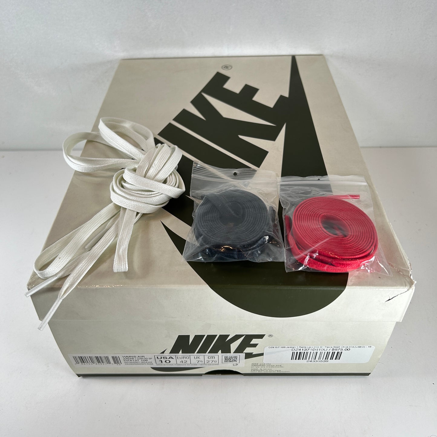 DZ4137 106 Jordan 1 Retro Low OG SP Travis Scott Olive (W) [USED] - 10 W (Used)