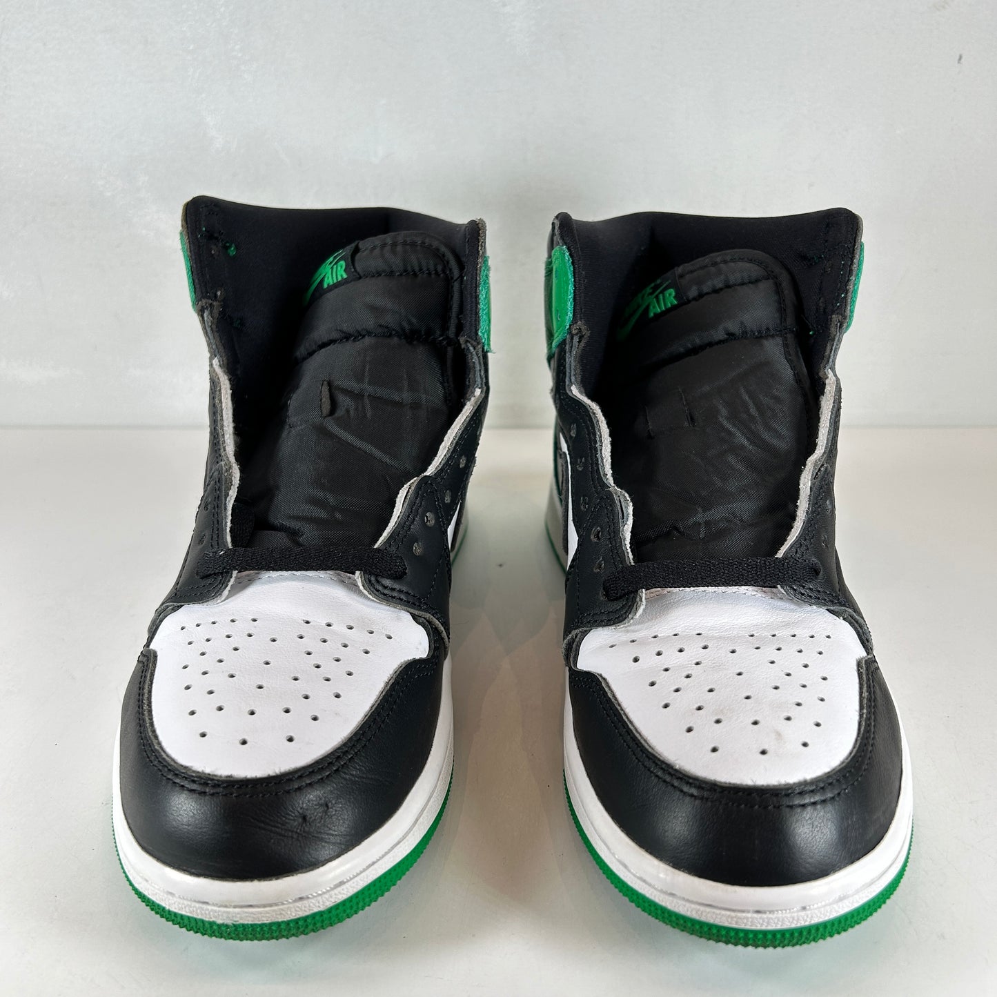 DZ5485 031 Jordan 1 Retro High OG Lucky Green [USED] - 9 M (Used)