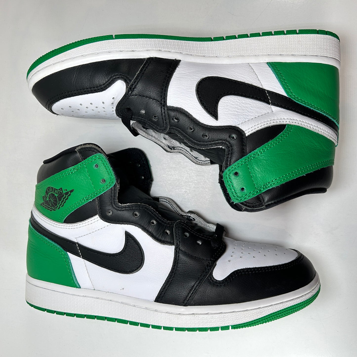 DZ5485 031 Jordan 1 Retro High OG Lucky Green [USED] - 9 M (Used)