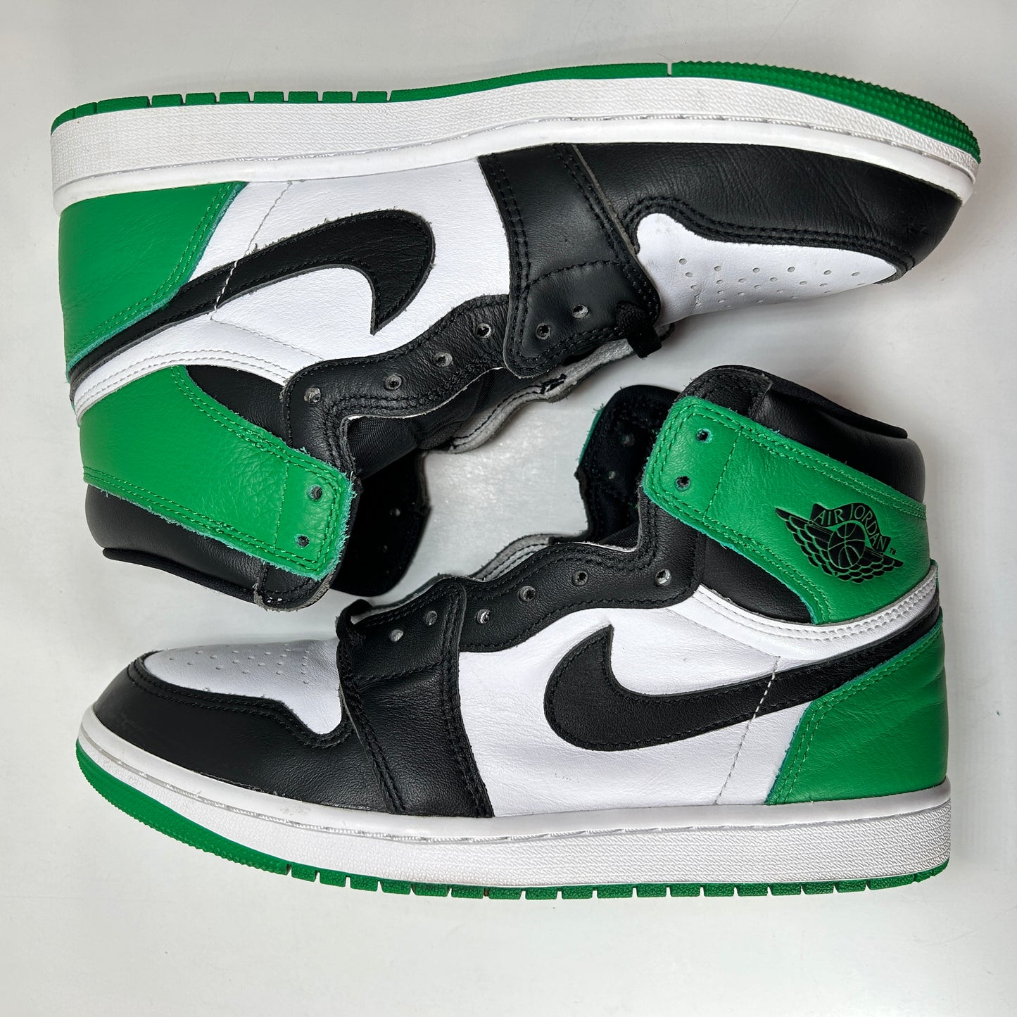DZ5485 031 Jordan 1 Retro High OG Lucky Green [USED] - 9 M (Used)
