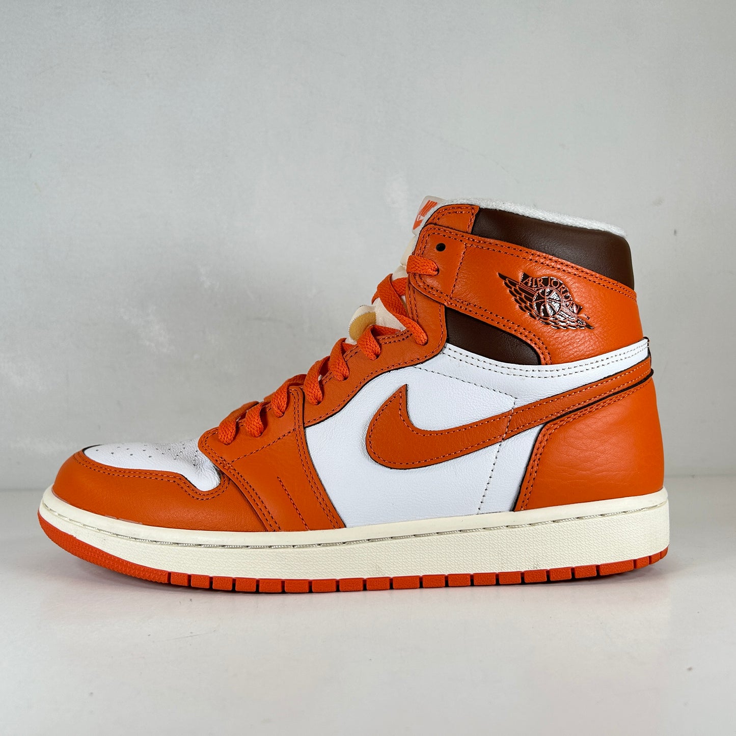DO9369 101 Jordan 1 Retro High OG Starfish (Women's) [USED] - 11.5 W (Used)