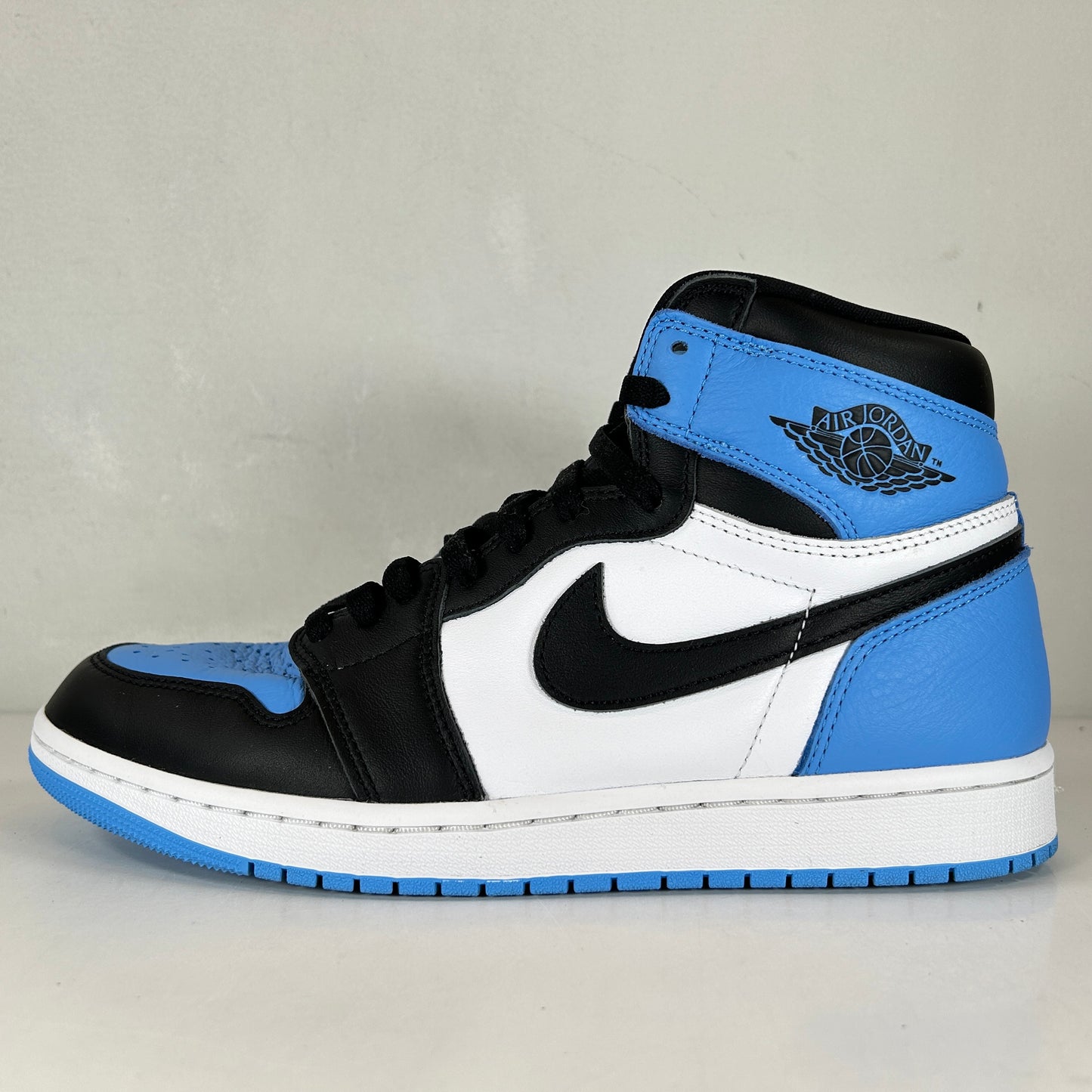 DZ5485 400 Jordan 1 Retro High OG UNC Toe [USED] - 10 M (Used2)