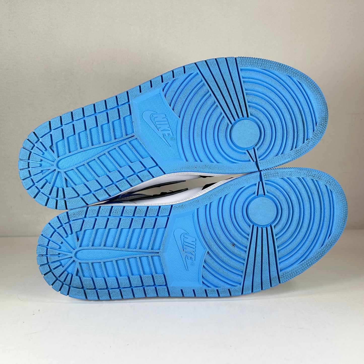DZ5485 400 Jordan 1 Retro High OG UNC Toe [USED] - 10 M (Used2)