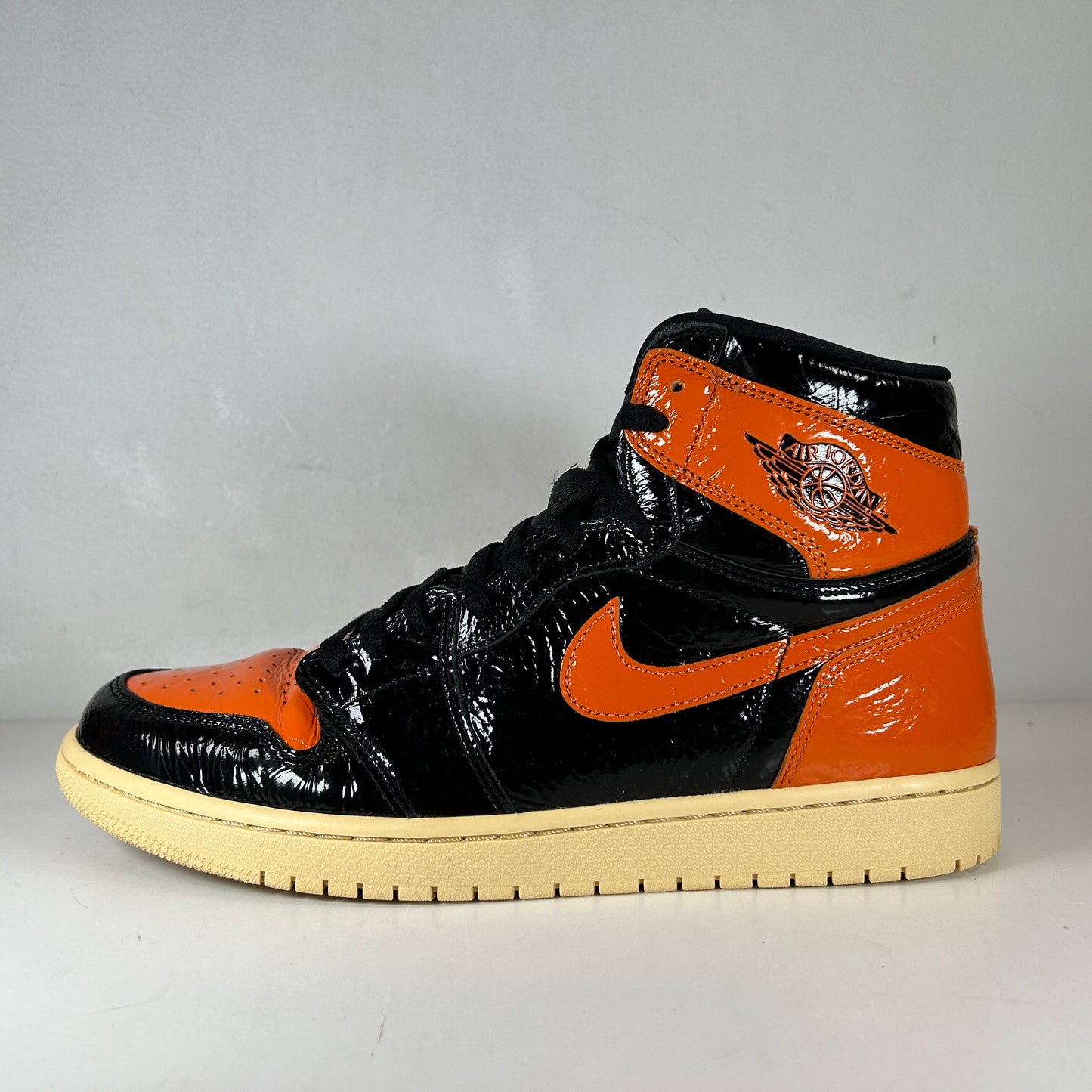 555088 028 Jordan 1 Retro High Shattered Backboard 3.0 [USED] - 12 M (Used)
