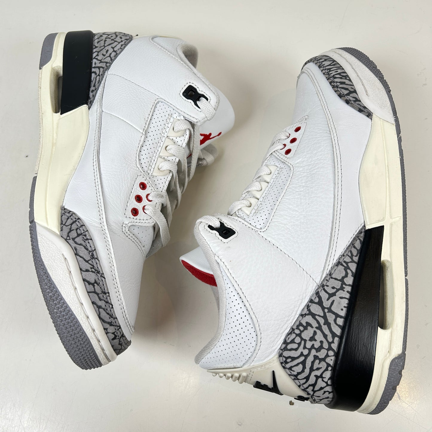 DN3707 100 Jordan 3 Retro White Cement Reimagined [USED] - 8.5 M (Used)