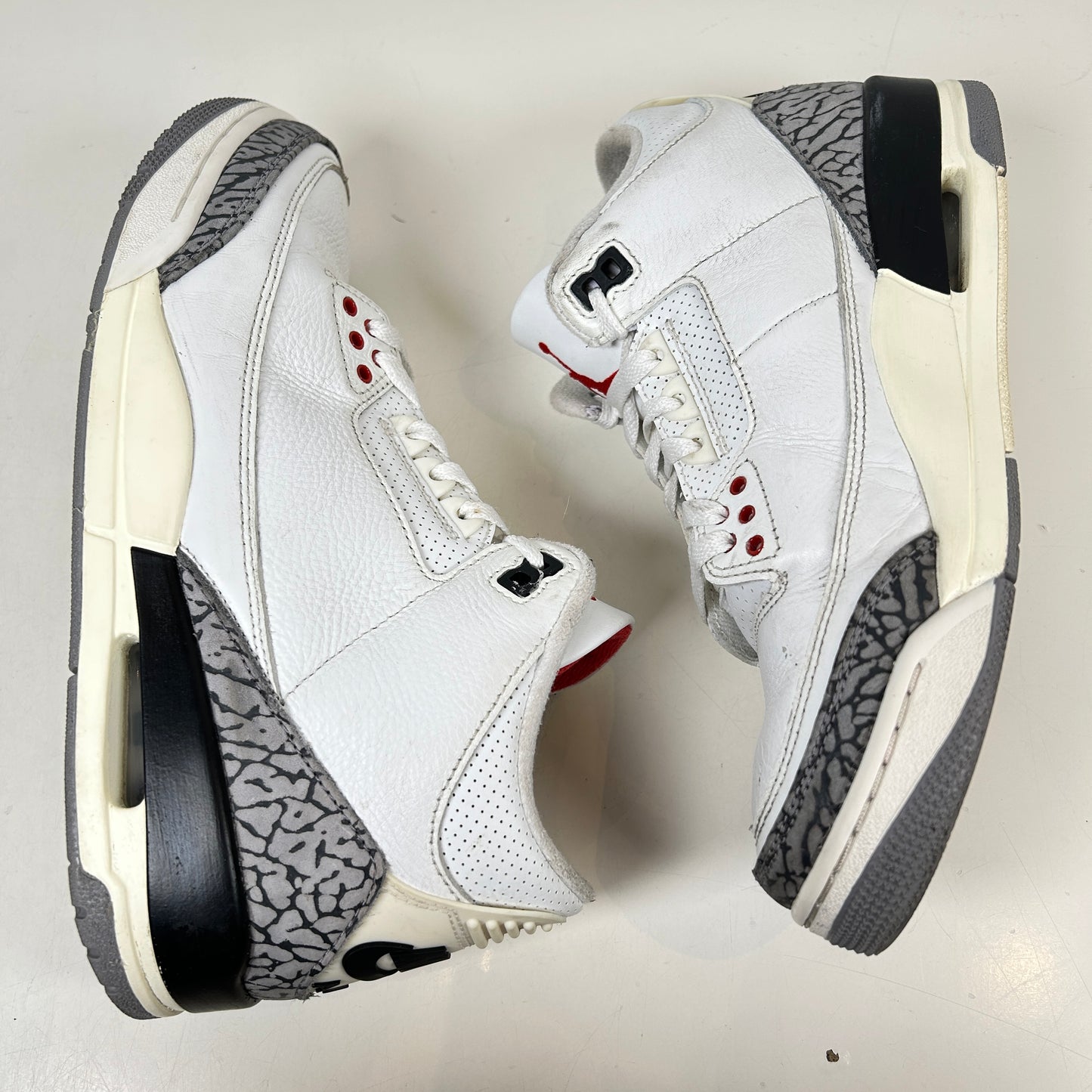 DN3707 100 Jordan 3 Retro White Cement Reimagined [USED] - 8.5 M (Used2)