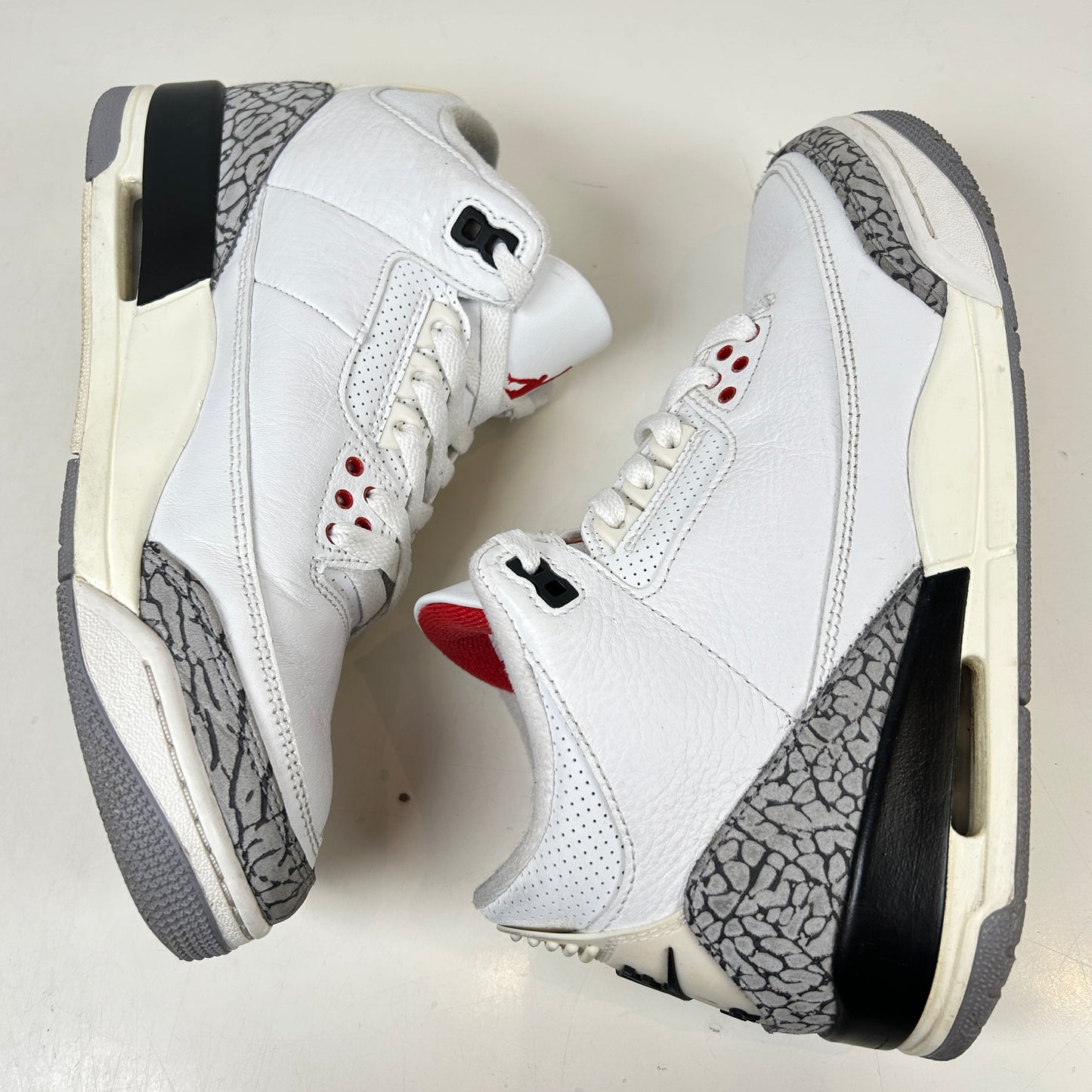 DN3707 100 Jordan 3 Retro White Cement Reimagined [USED] - 9 M (Used)