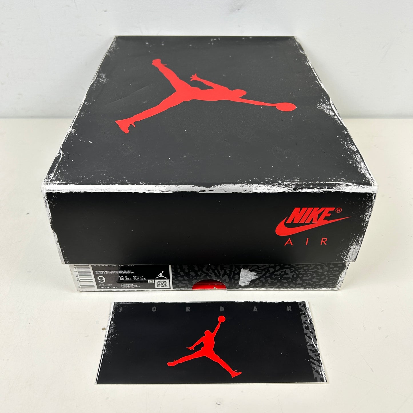 DN3707 100 Jordan 3 Retro White Cement Reimagined [USED] - 9 M (Used2)