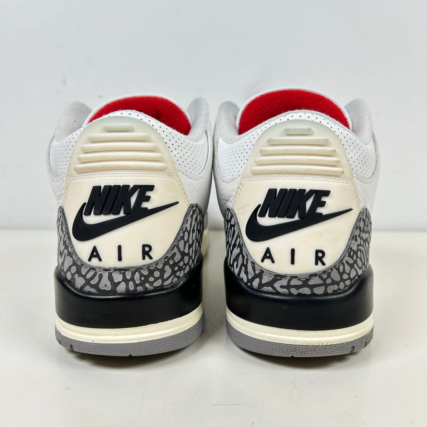 DN3707 100 Jordan 3 Retro White Cement Reimagined [USED] - 11 M (Used)