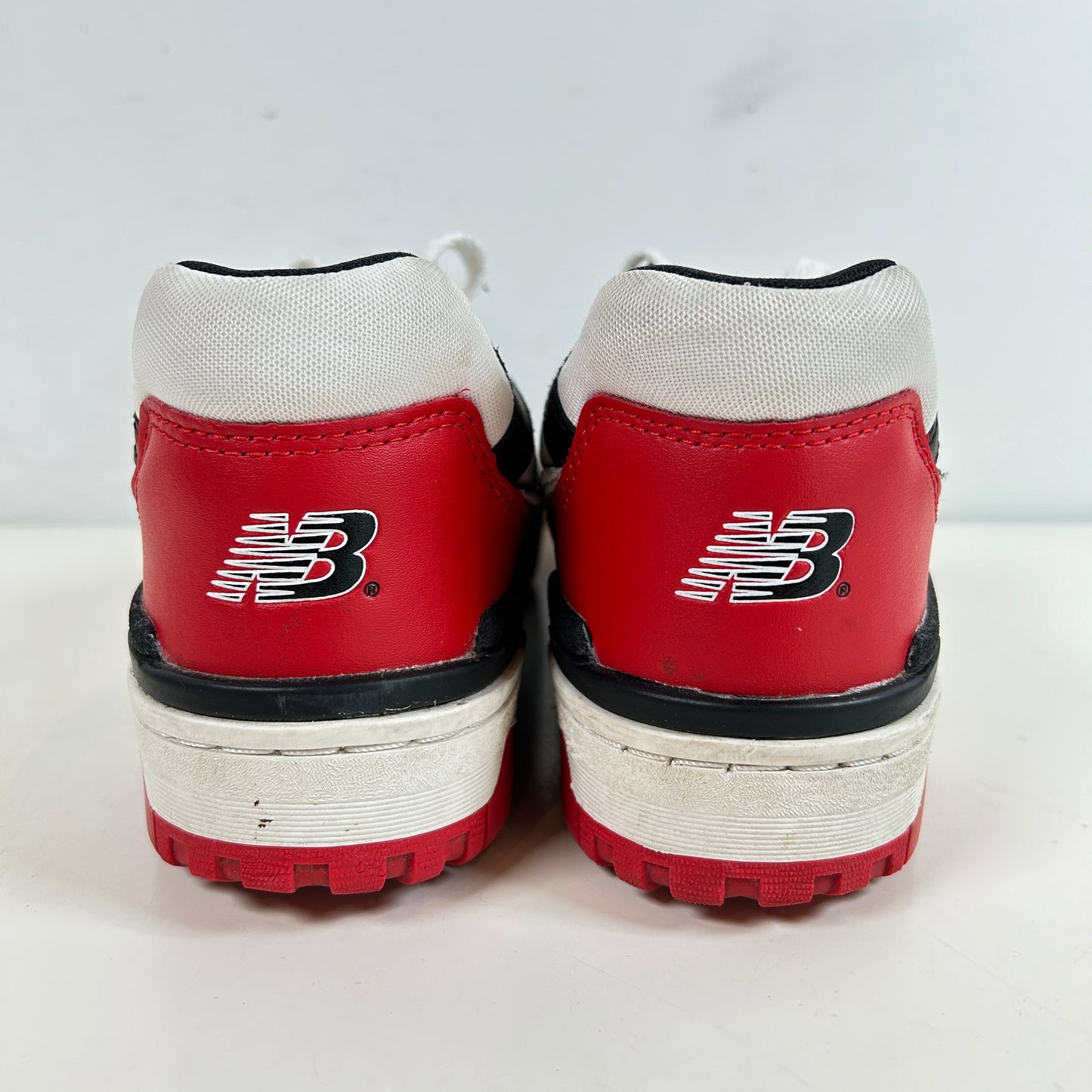 BB550HR1 New Balance 550 White Red Black [USED] - 7.5 M (Used)