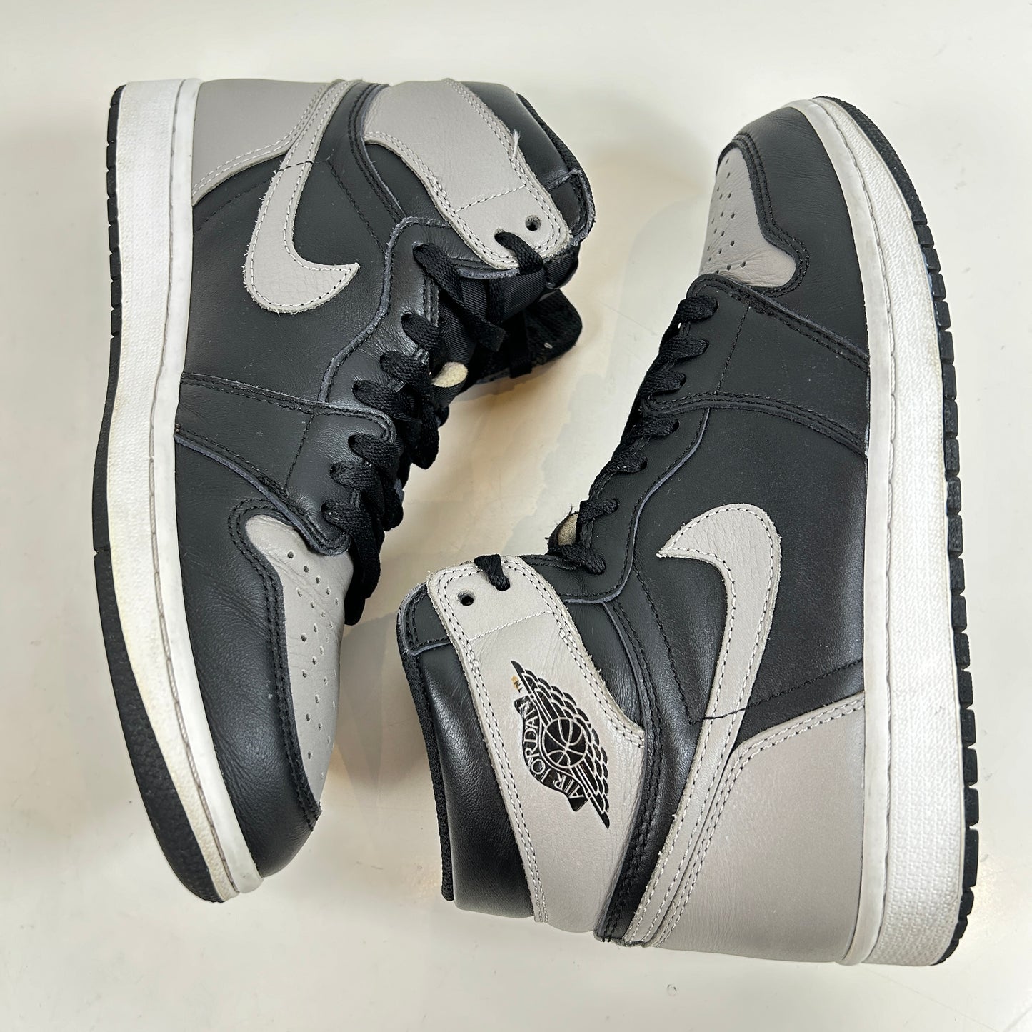555088 013 Jordan 1 Shadow (2018) [USED] - 8.5 M (Used)