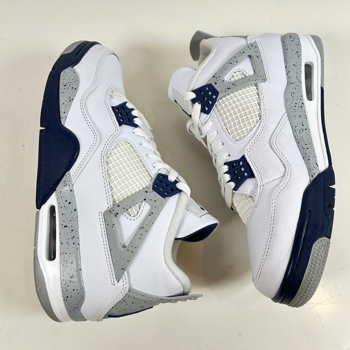DH6927 140 Jordan 4 Retro Midnight Navy [USED] - 9 M (Used)