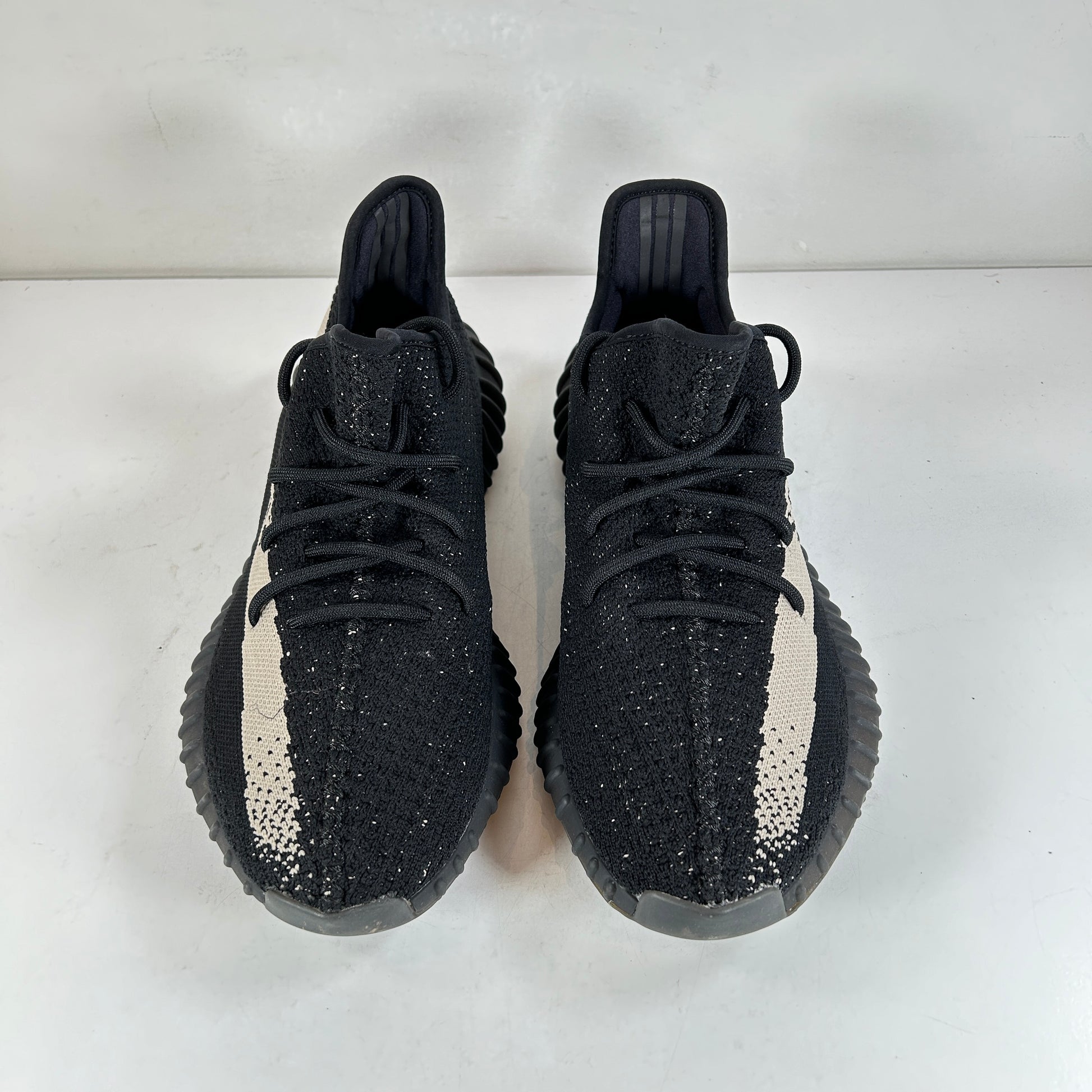 BY1604 Adidas Yeezy Boost 350 V2 Core Black White [USED]