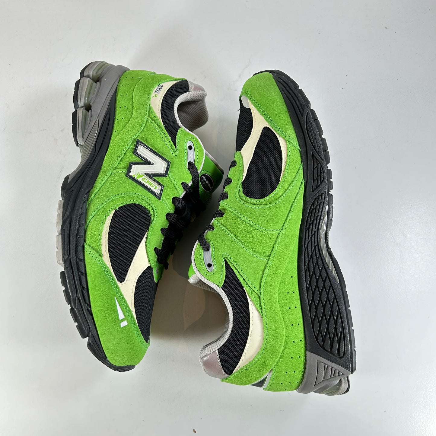 M2002RGZ New Balance 2002R Good Vibes Pack Green [USED] - 10.5 M (Used)