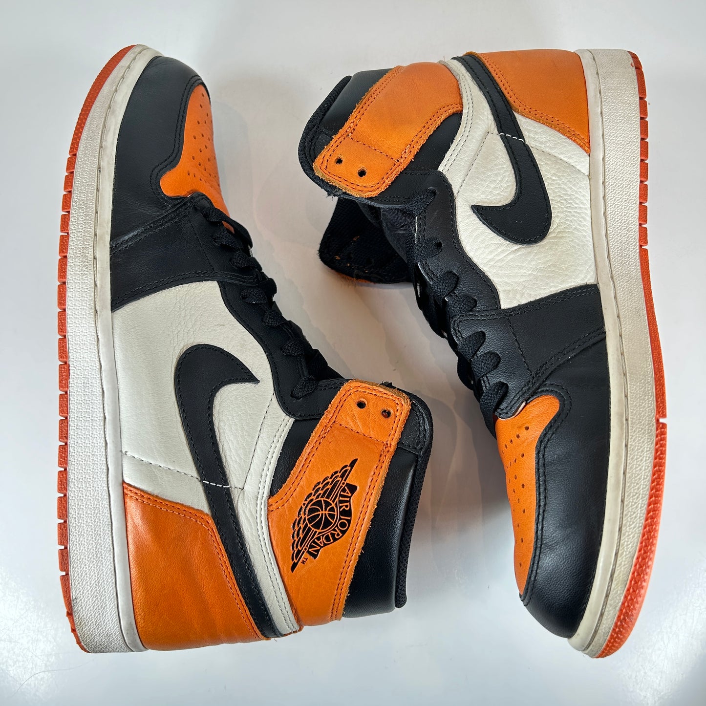 555088 005 Jordan 1 Retro Shattered Backboard [USED] - 10.5 M (Used2) (No Box)