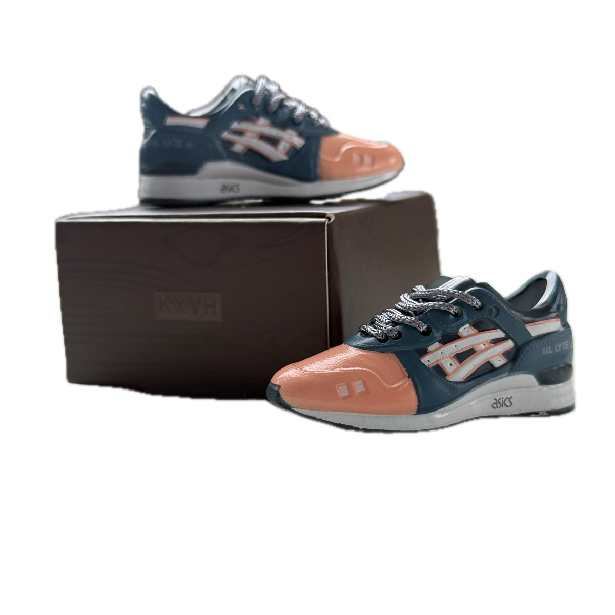 ASICS Gel-Lyte III Remastered Ronnie Fieg Salmon Toe 15th Anniversary Limited Edition Toy