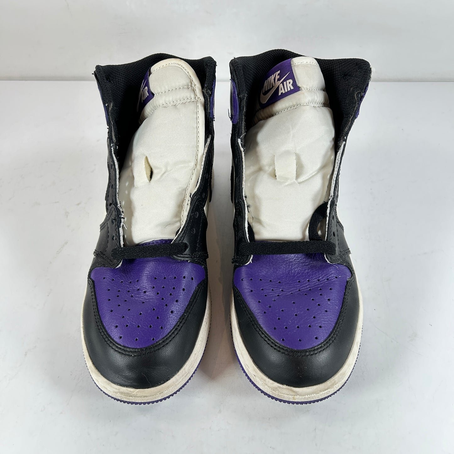 575441 501 Jordan 1 Retro High Court Purple (GS) [USED] - 5.5 Y (Used)