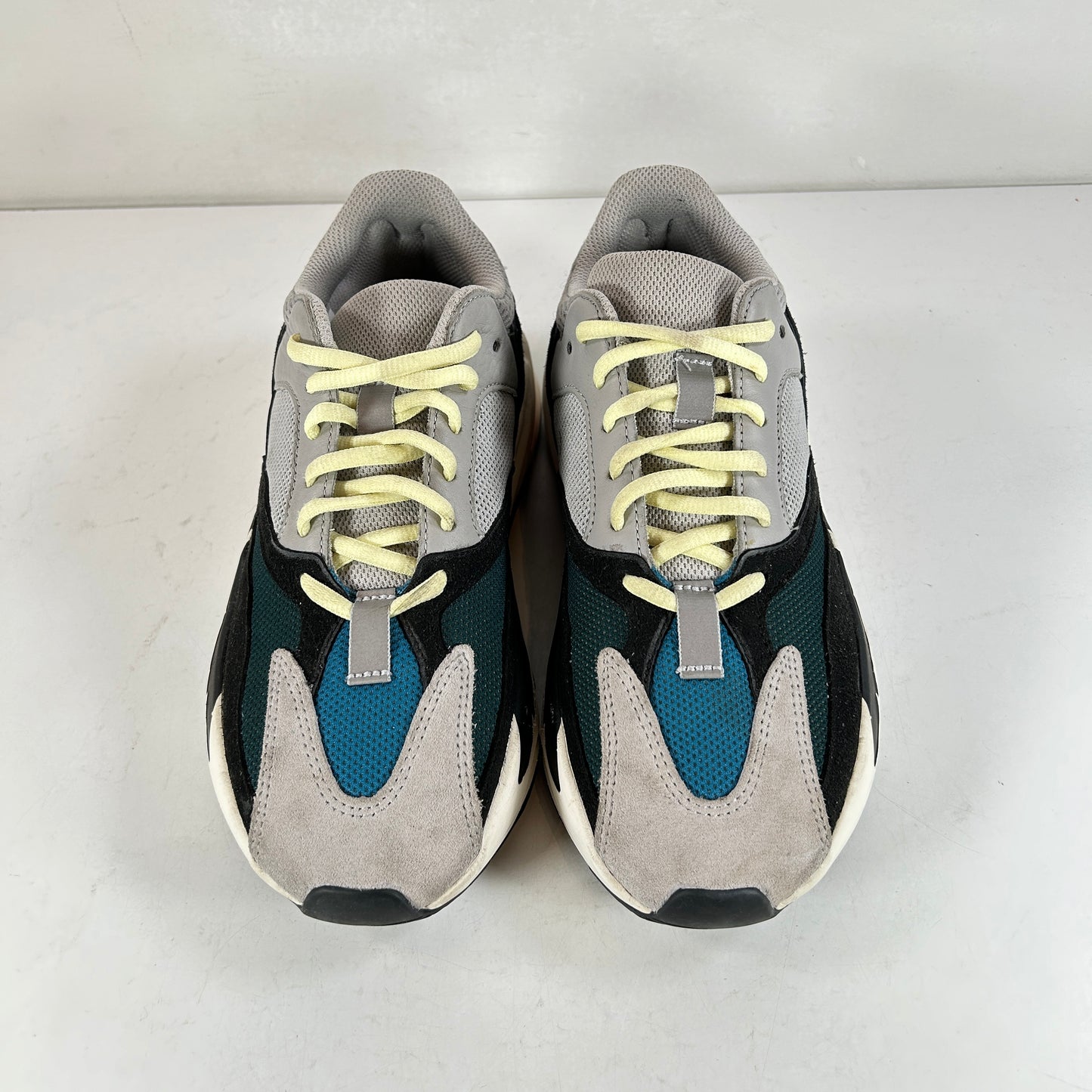 B75571 Yeezy 700 Wave Runner [USED] - 6 M (Used)
