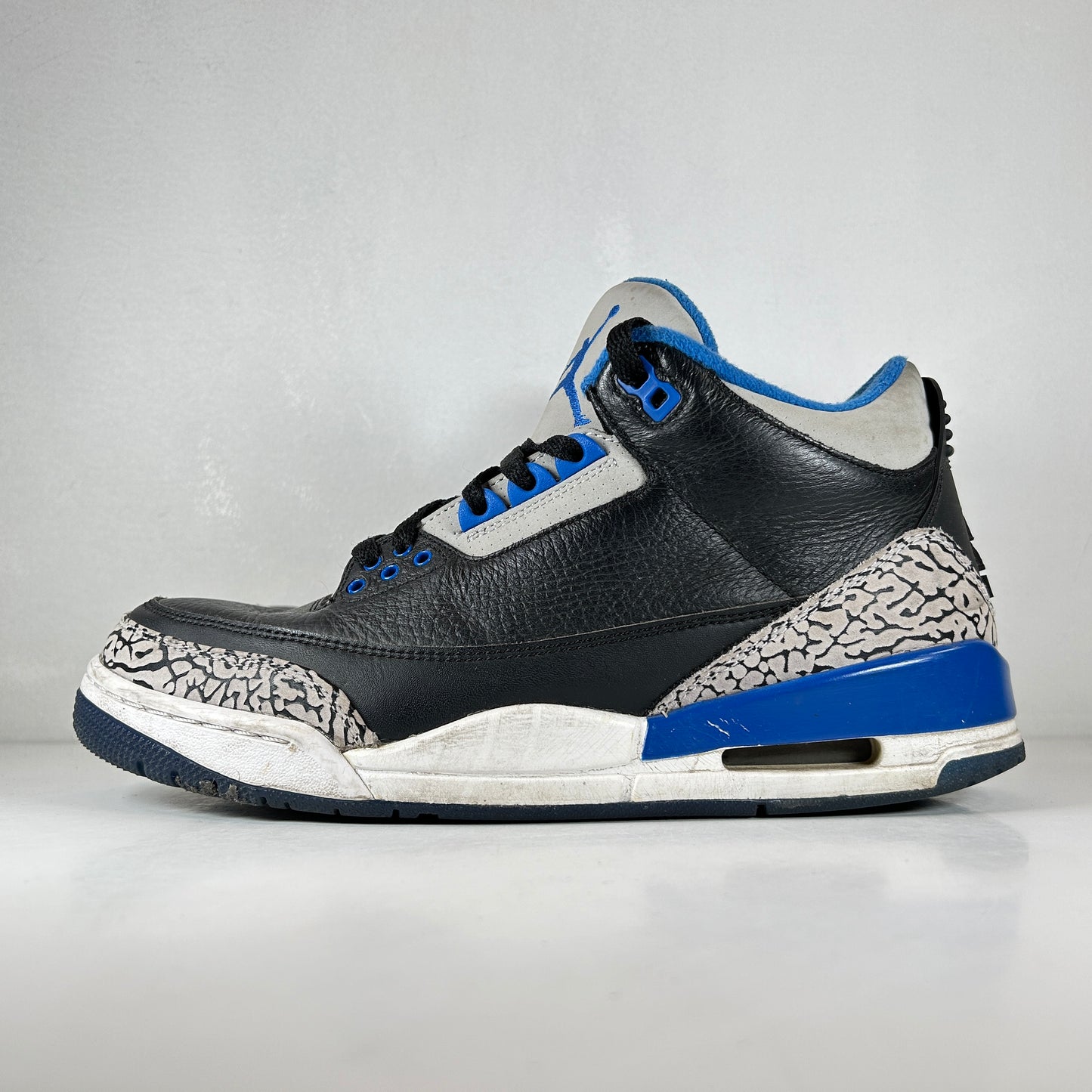 136064 007 Jordan 3 Retro Sport Blue [USED] - 8 M (Used) (No Box)