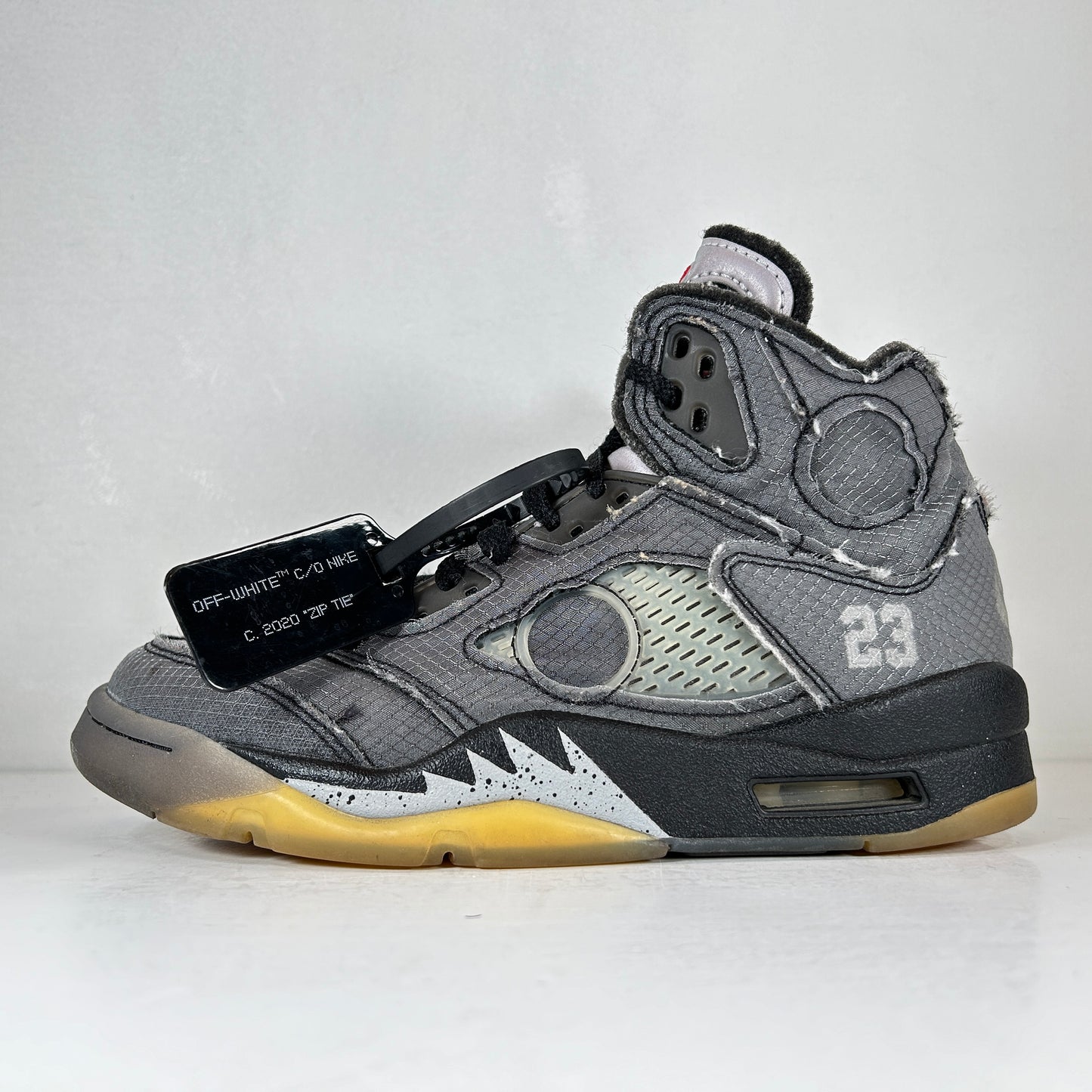 CT8480 001 Jordan 5 Off-White Black [USED] - 4 M (Used)
